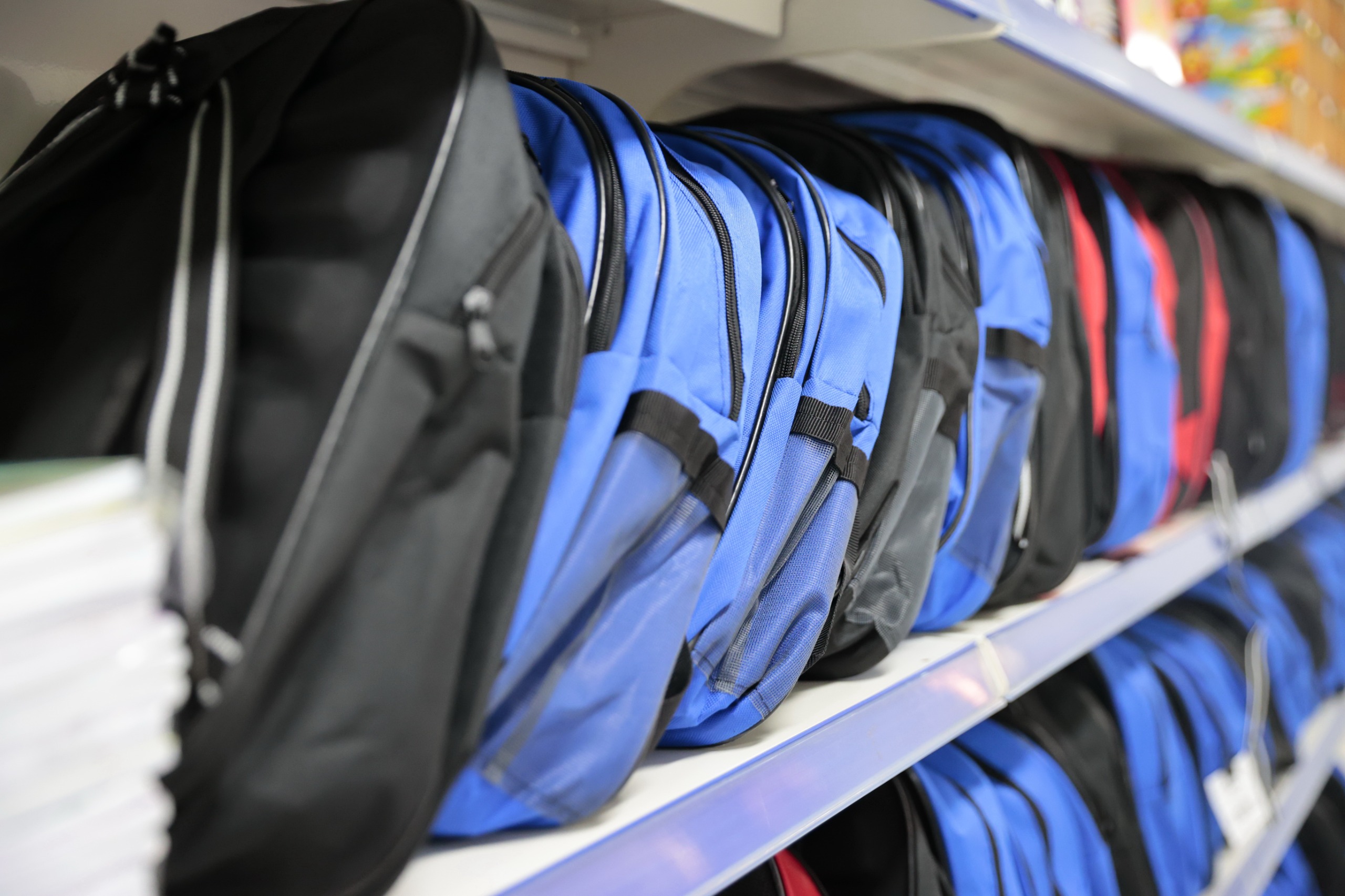 Konak Belediyesi’nin Kırtasiye Desteği Yüzleri Güldürdü (7)