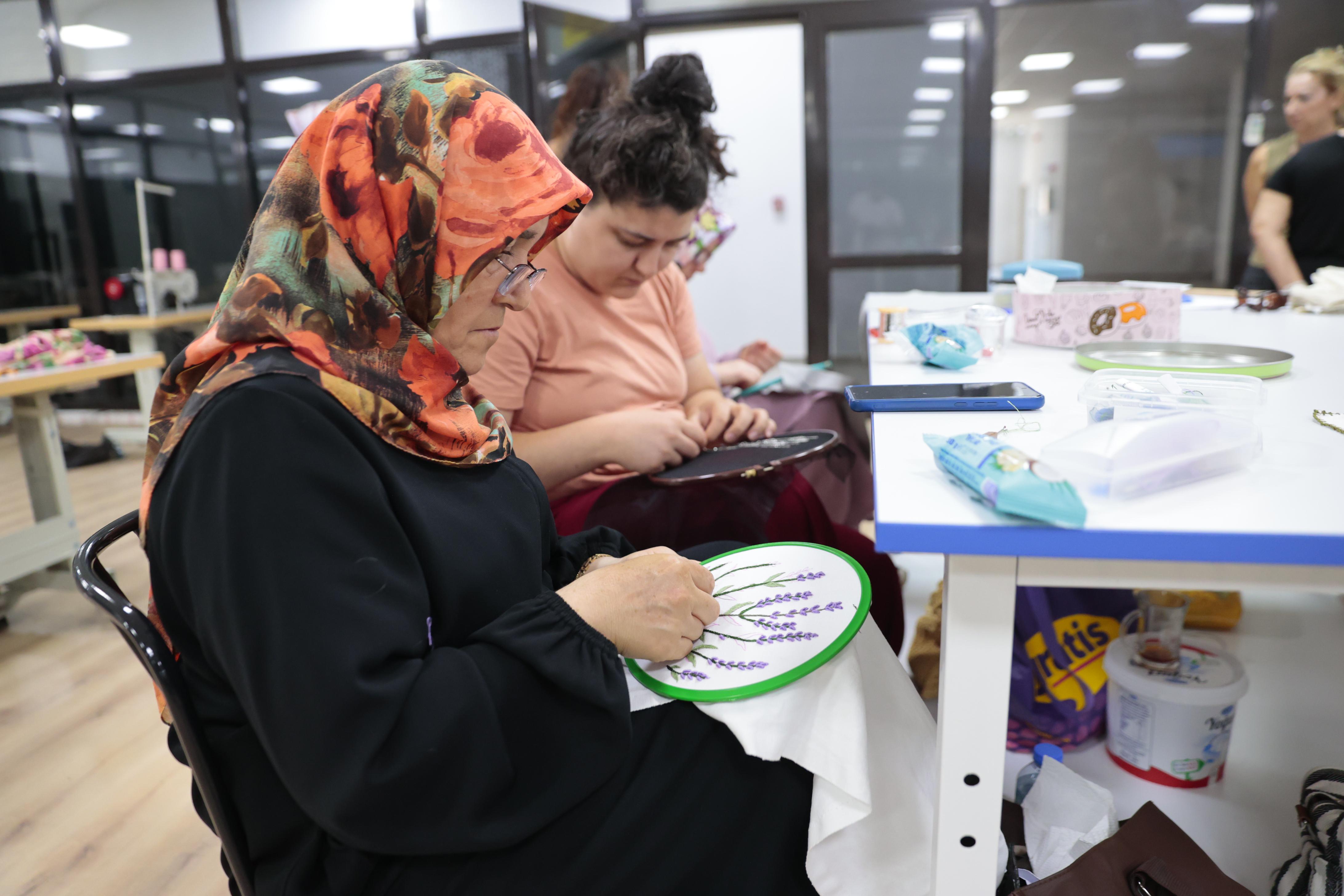 Konak’ın Kadınları Üreterek Güçleniyor (6)