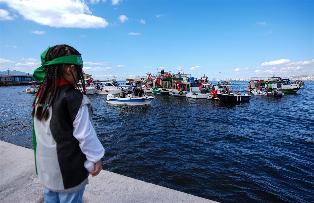 A A 20251005 39317047 39317036 I Z M I R D E F I L I S T I N I L E K U R E S E L S U M U D F I L O S U N A D E N I Z D E N D E S T E K