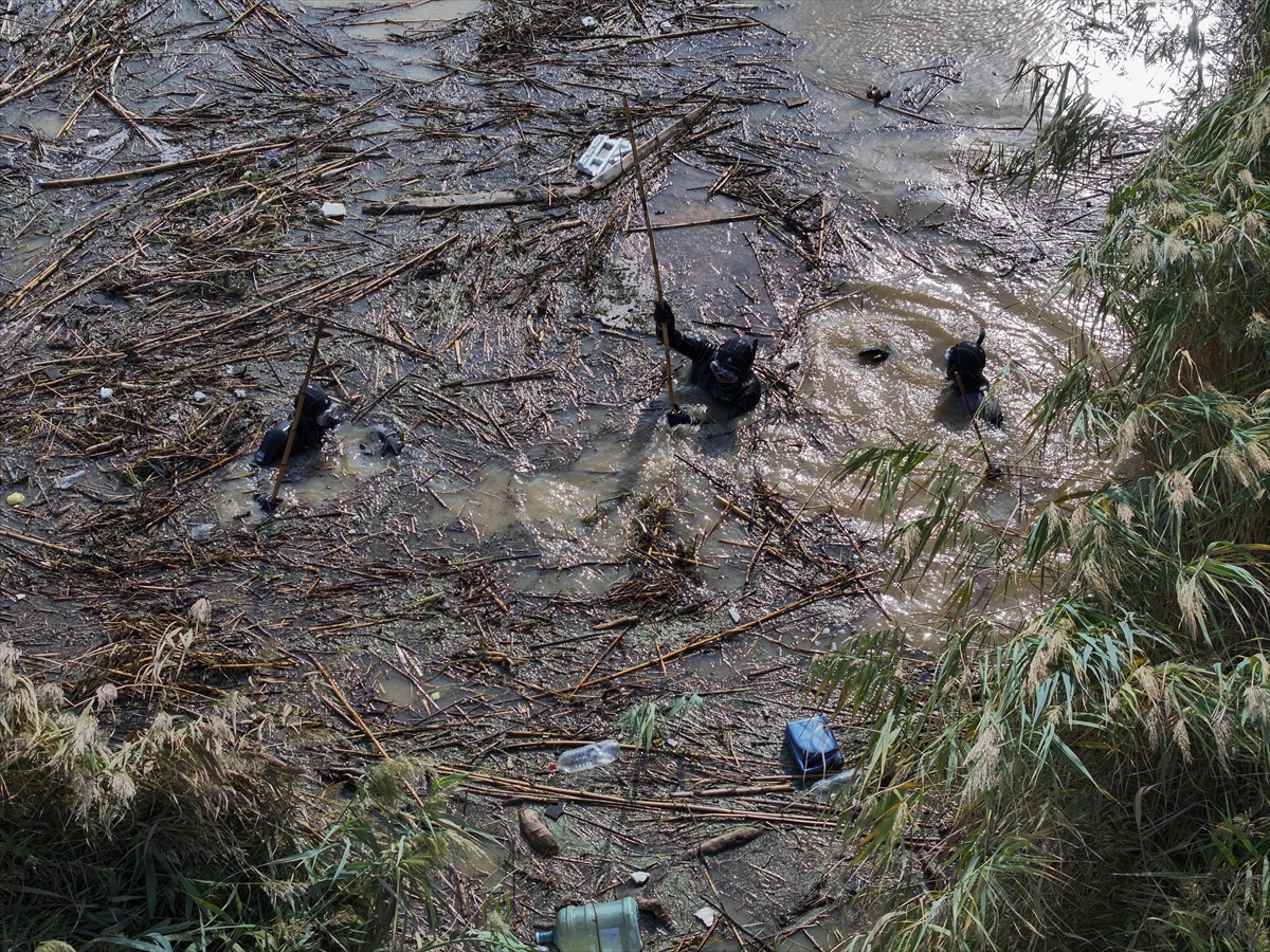 A A 20251024 39508490 39508481 I Z M I R I N F O C A I L C E S I N D E S E L E K A P I L A N K I S I Y I A R A M A C A L I S M A L A R I D E V A M E T T I