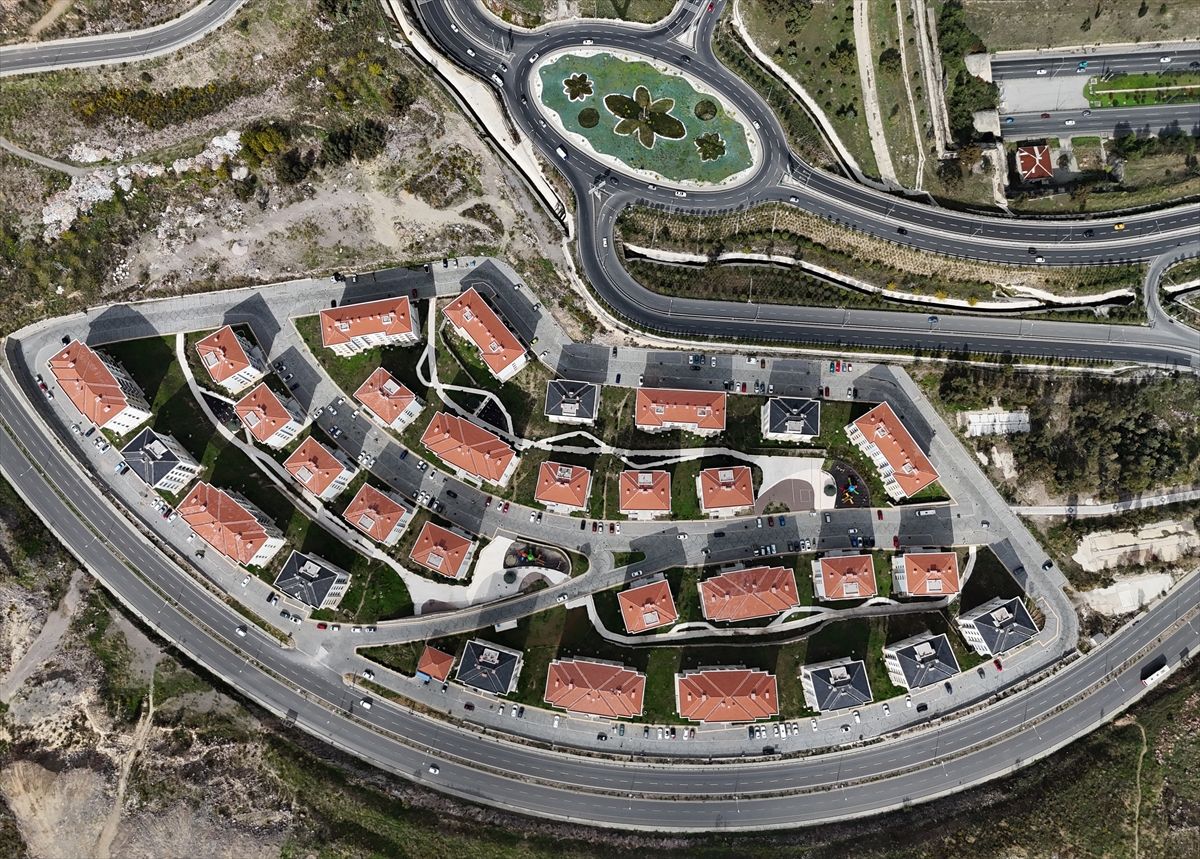 A A 20251029 39552594 39552582 I Z M I R D E 117 K I S I N I N Y A S A M I N I Y I T I R D I G I D E P R E M I N U Z E R I N D E N 5 Y I L G E C T I