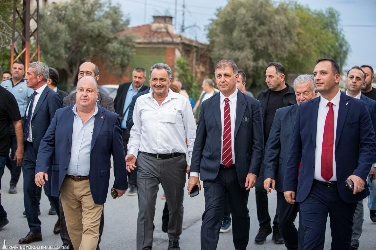 Baskan Tugay Bornovada Sahaya Indi Esnafi Dinledi 4