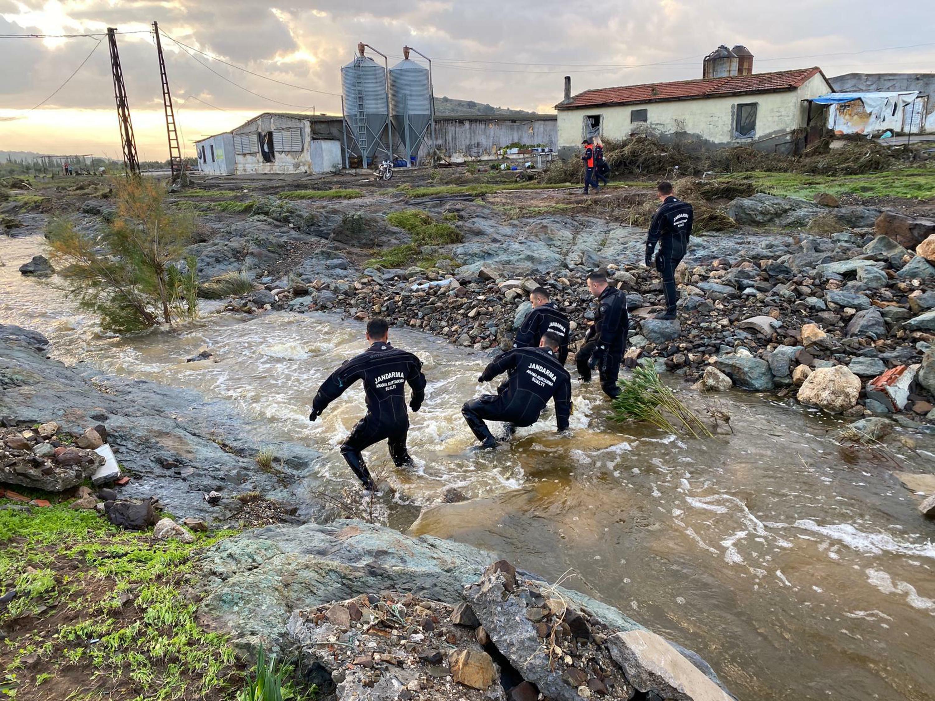 F O C A’ D A S E L D E K A Y B O L A N K I S I Y I A R A M A C A L I 978751 290657