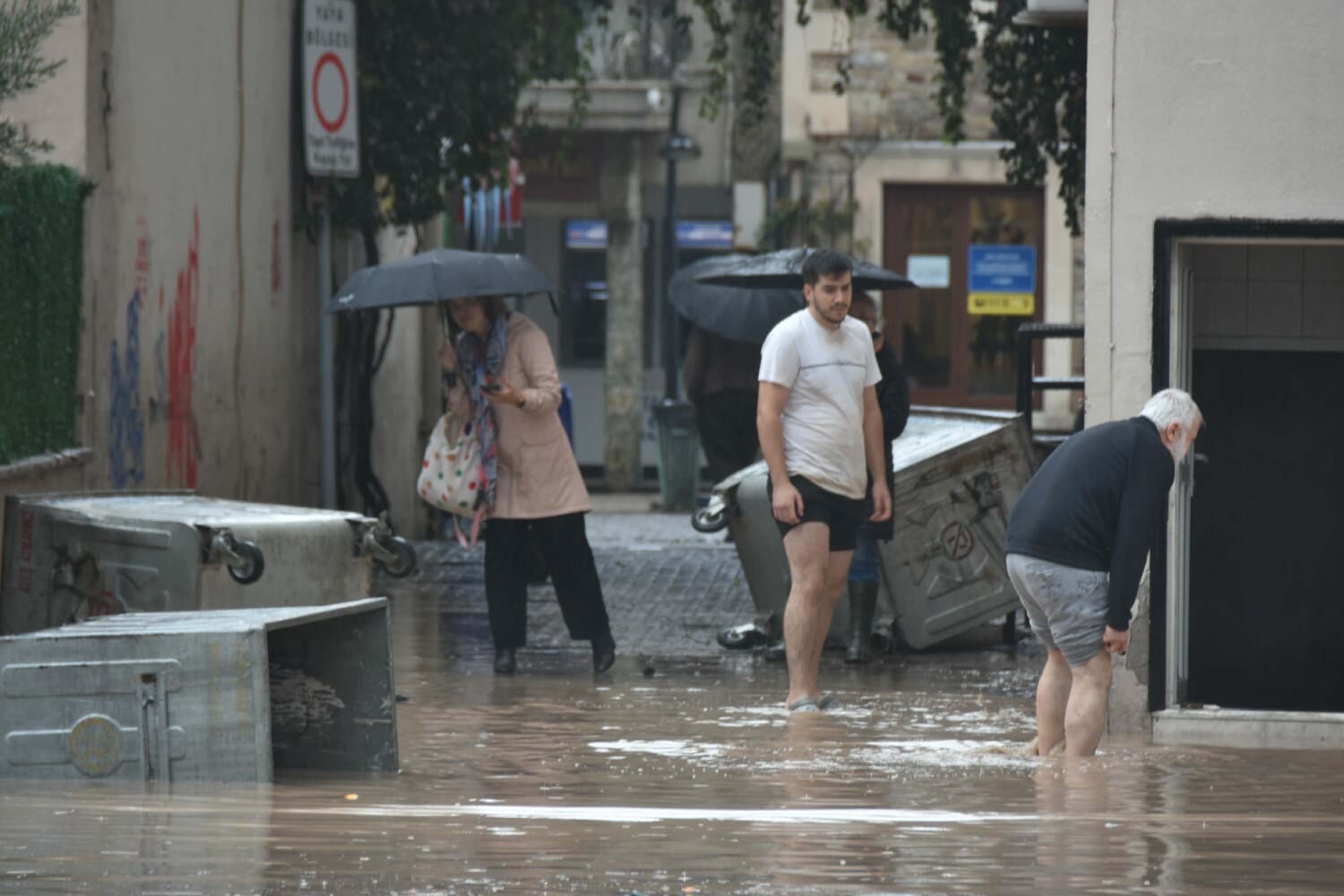 I Z M I R D E S A G A N A K E T K I L I O L D U (3) E K G O 977871 290403