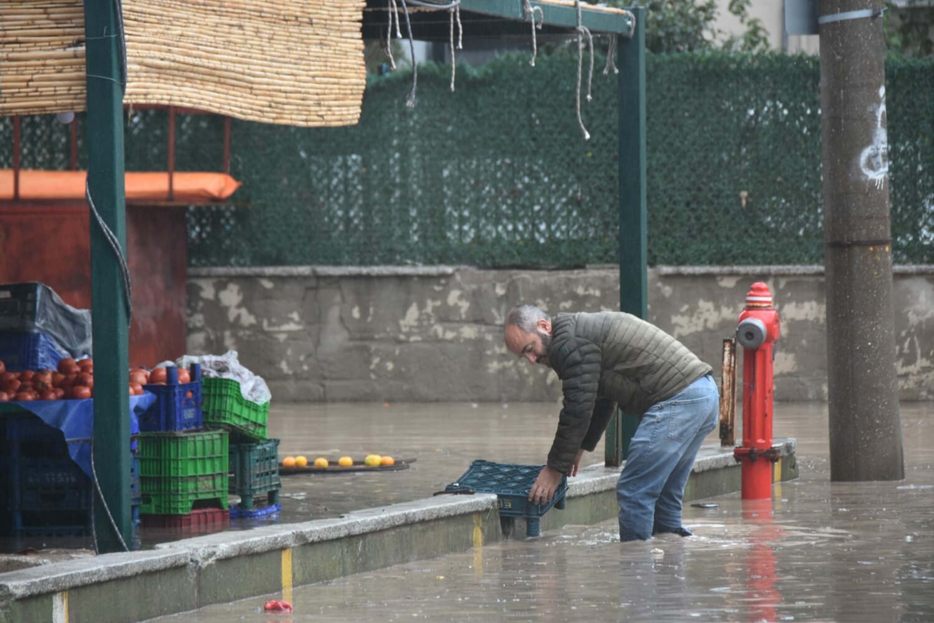 I Z M I R D E S A G A N A K E T K I L I O L D U (3) E K G O 977872 290403