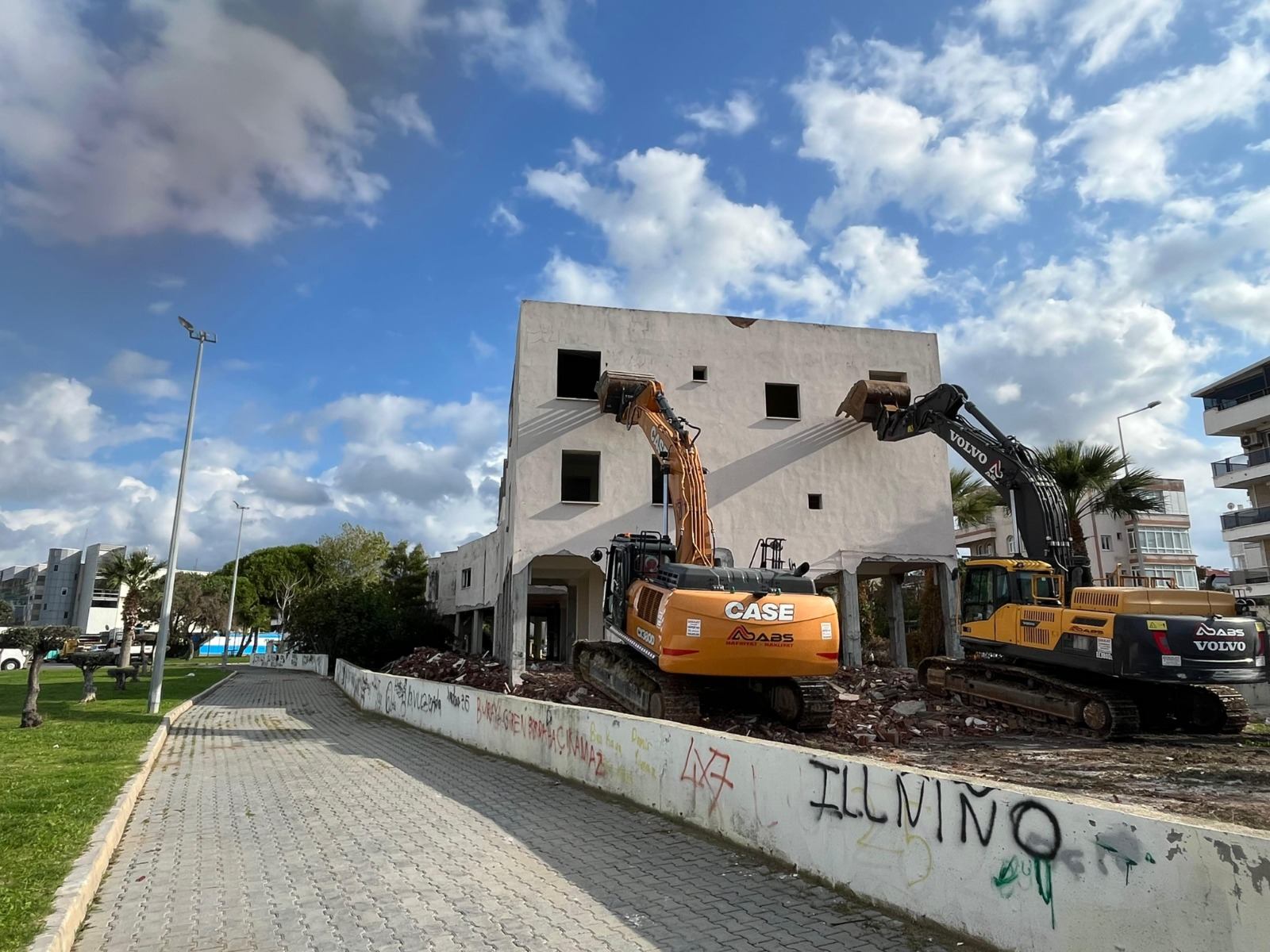 Ihale Tamamlandi Yikim Basladi Aliagaya Gastronomi Merkezi Geliyor 3