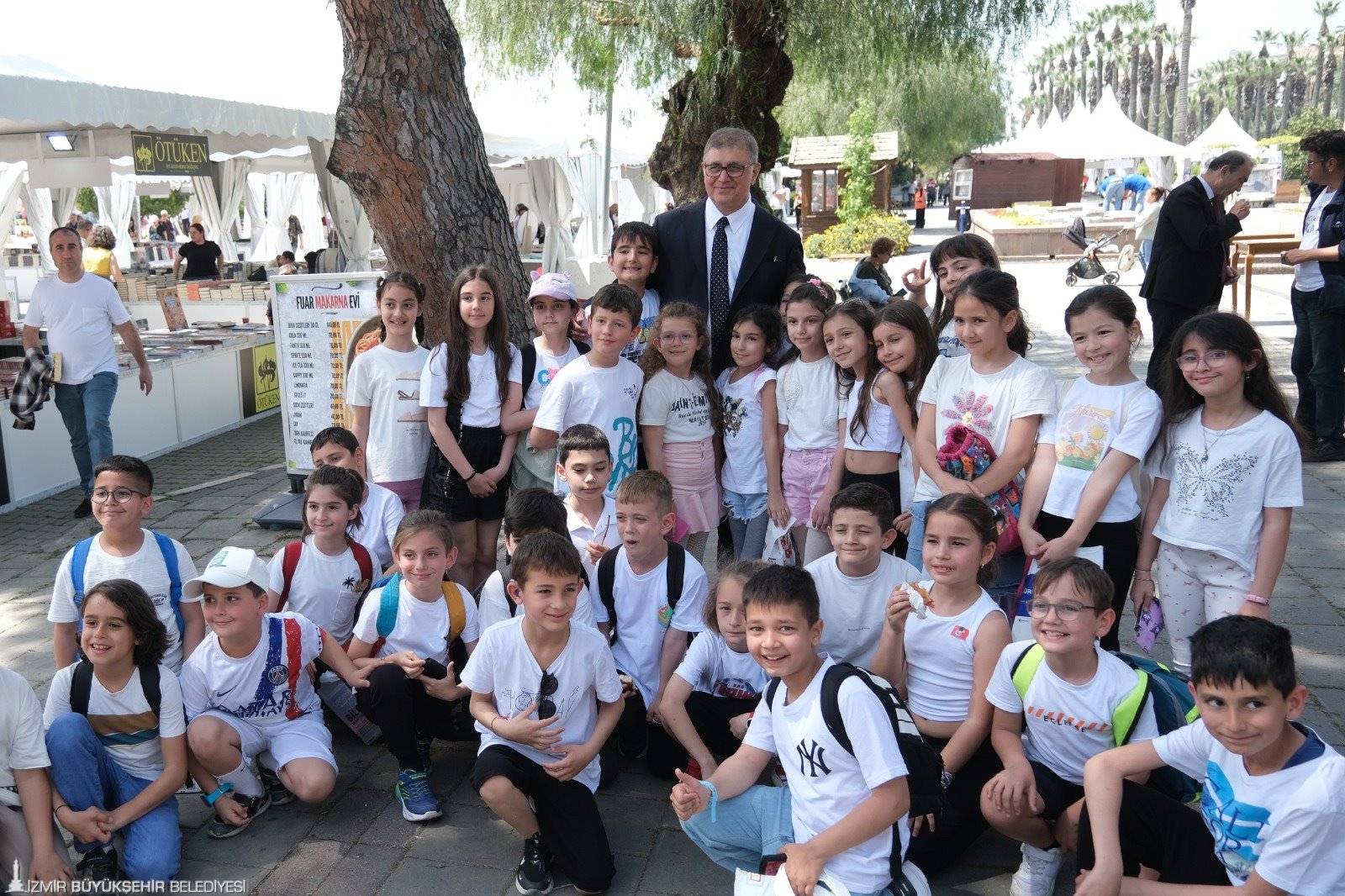 Izkitap Ve Izmir Uluslararasi Edebiyat Festivali Icin Geri Sayim Basladi 2