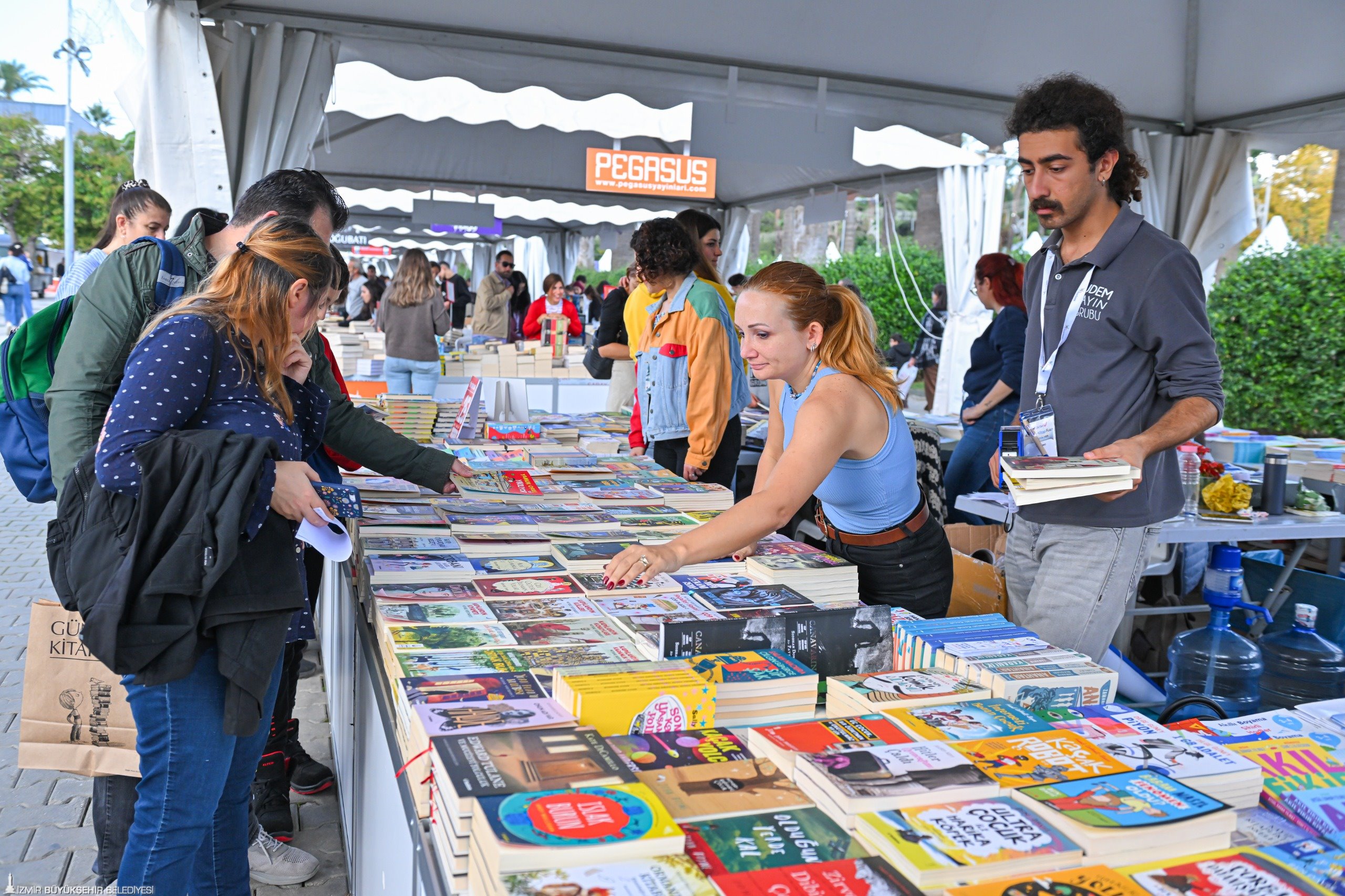 Izkitapta Edebiyat Soleni Suruyor 3