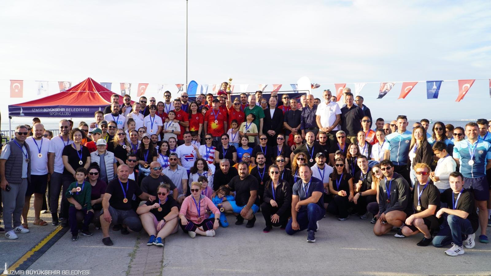 Izmirde Dragon Tekne Yarislari Nefes Kesti 2