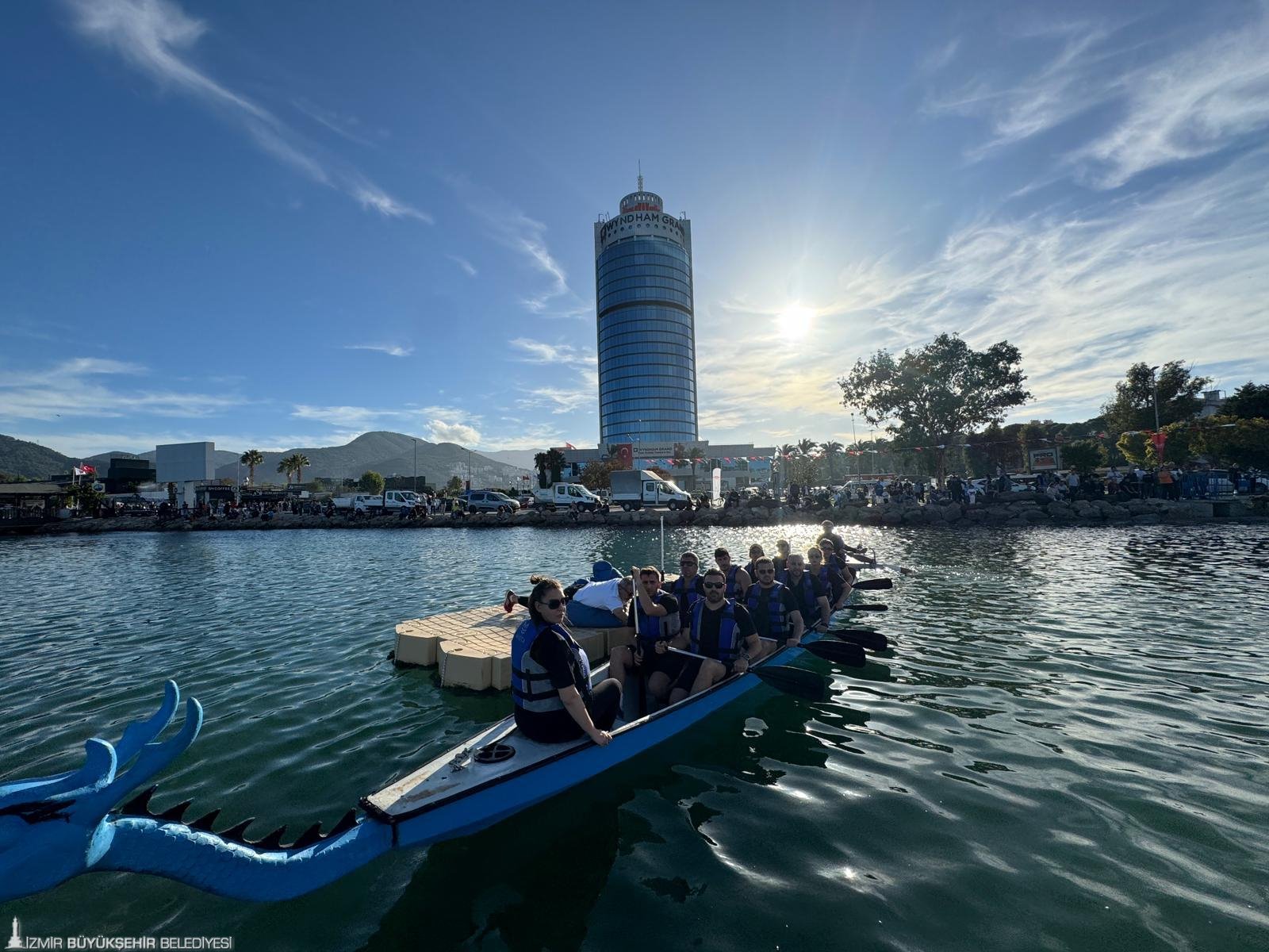 Izmirde Dragon Tekne Yarislari Nefes Kesti 4