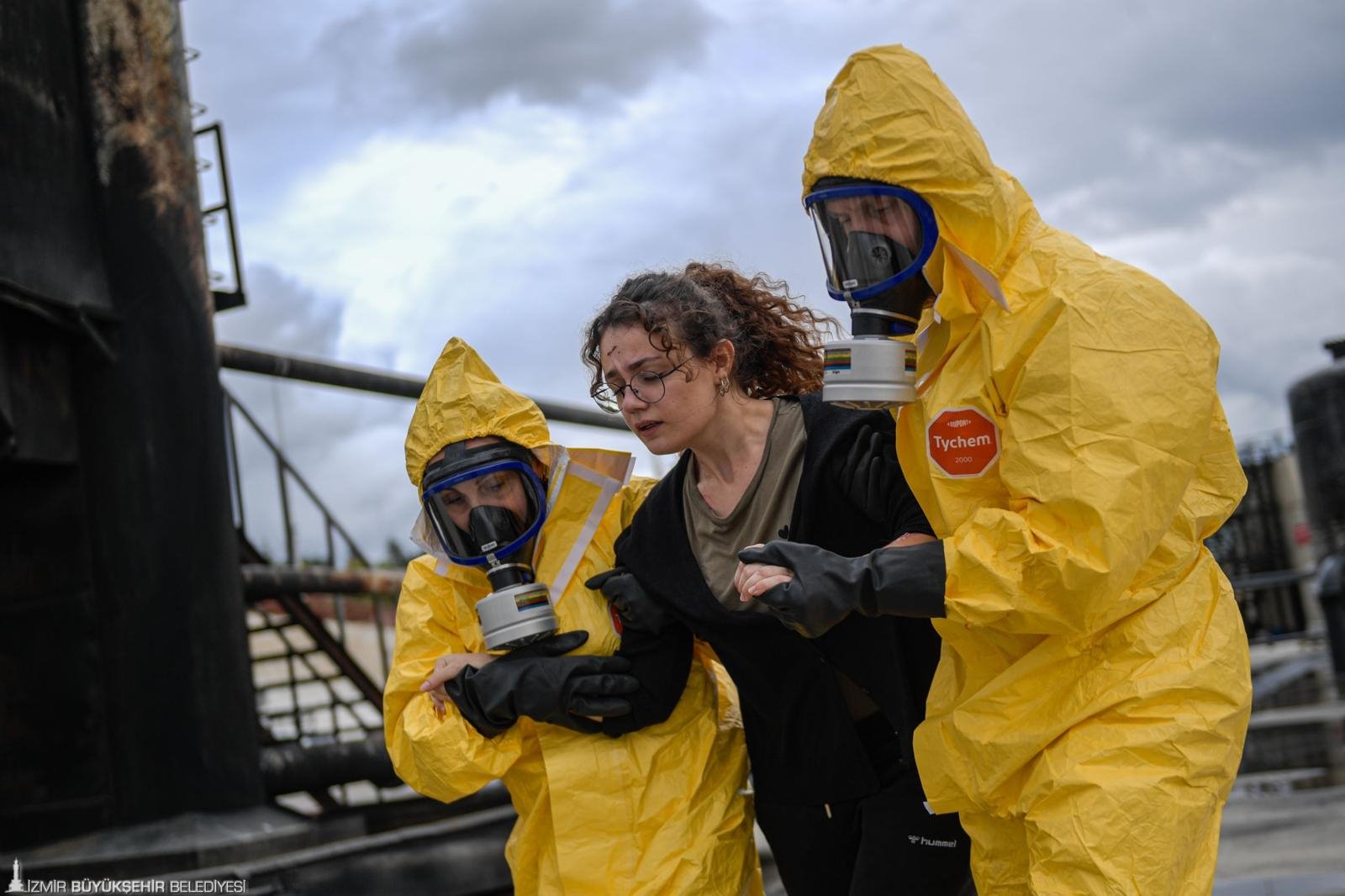 Izmirde Nefes Kesen Tatbikat 2