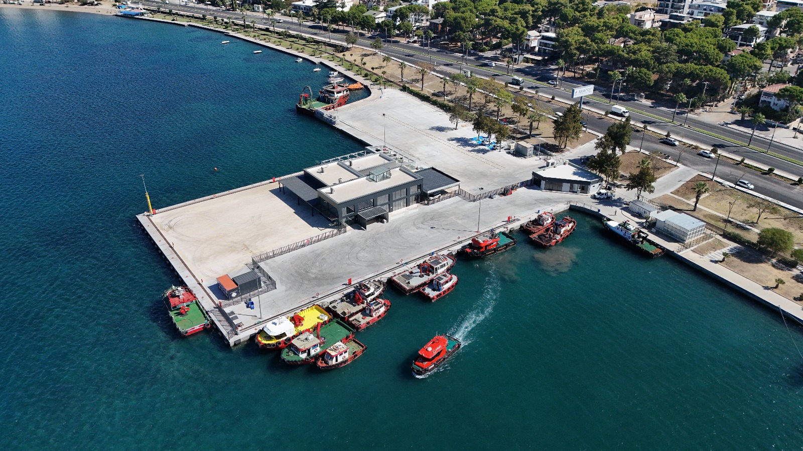 Izmirin 6 Deniz Hudut Kapisi Aliagada Acildi Yunan Adalari Artik Daha Da Yakin 2