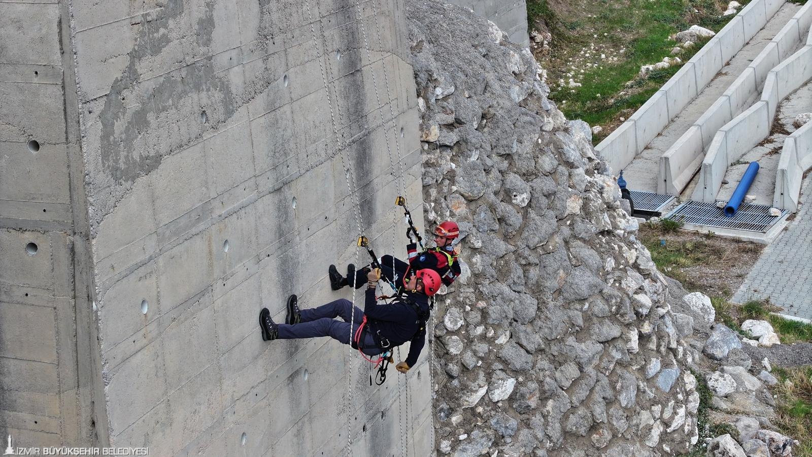 Izmirin Yeni Kahramanlari Goreve Hazirlaniyor 4
