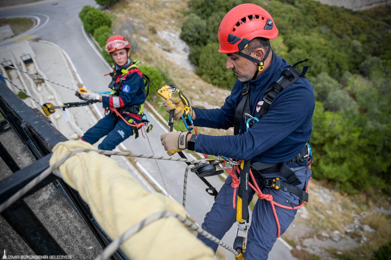 Izmirin Yeni Kahramanlari Goreve Hazirlaniyor 7