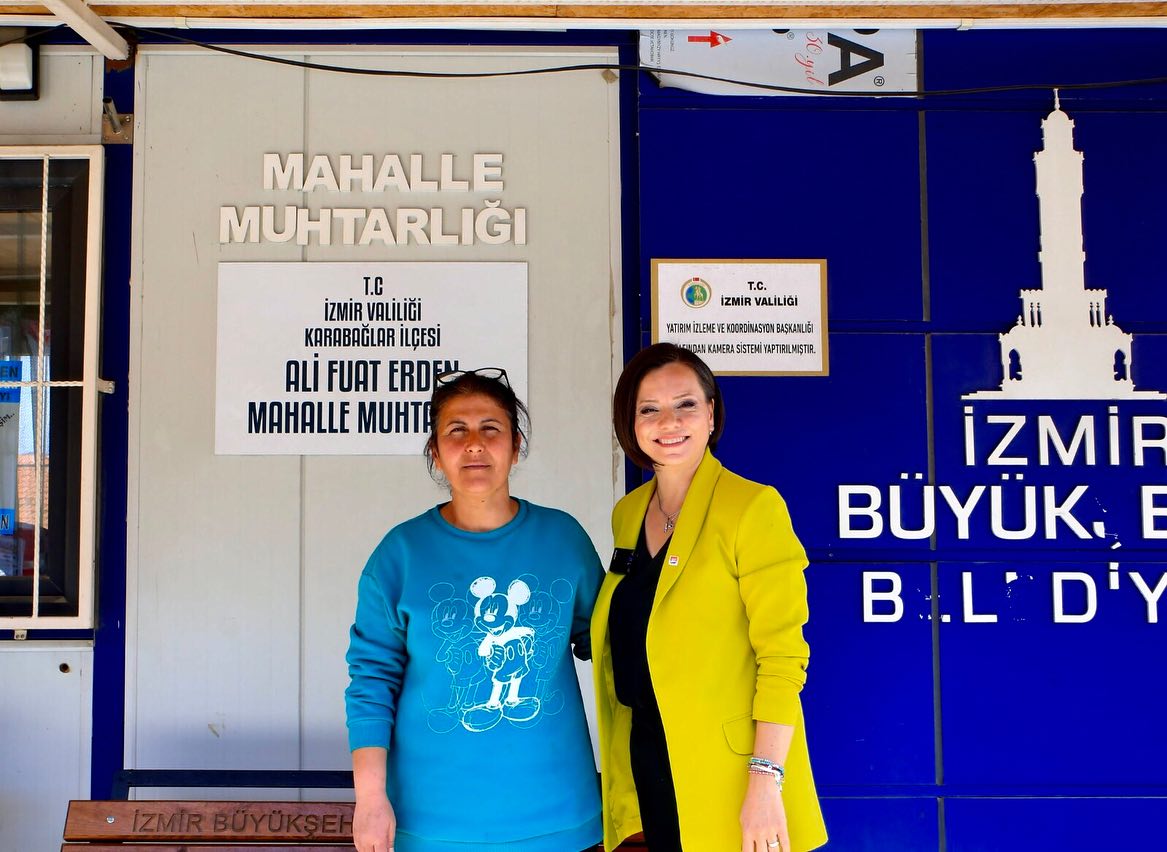 Karabaglarda Bir Muhtar Daha Isyan Etti Bizi De Balcovaya Baglayin 2