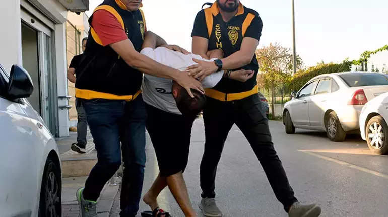 Kovaladigi Cocugu Tutup Yere Firlatmisti Tutuklandi 1