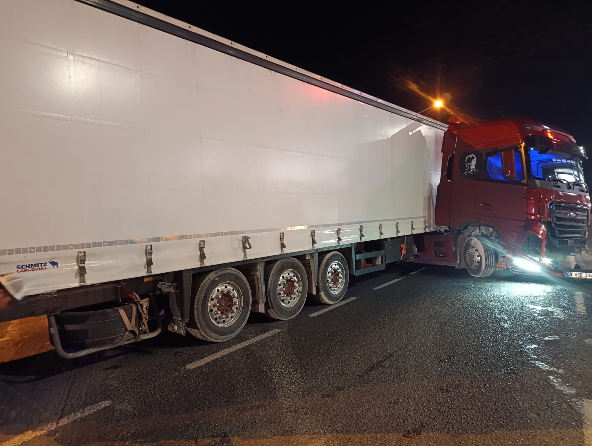 M A N I S A D A T I R I L E O T O M O B I L C A R P I S T I 1 O 946308 281049