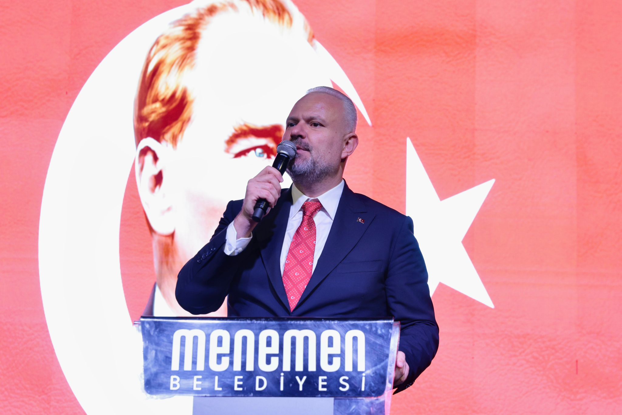 Menemende Binler Cumhuriyet Sevgisiyle Yurudu 5