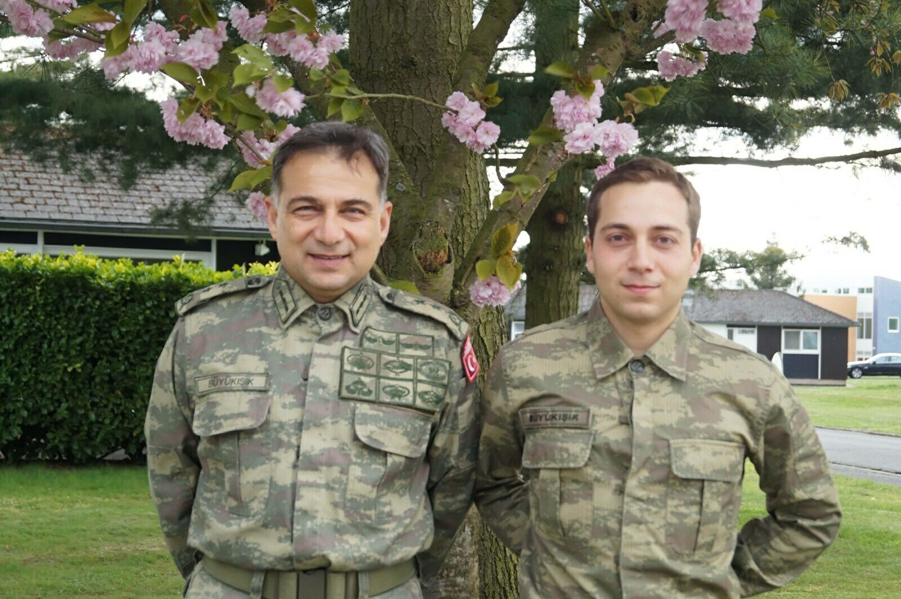 S A N T I Y E D E O L U B U L U N A N D O R U K H A N D A V A S I N D A 957036 284231