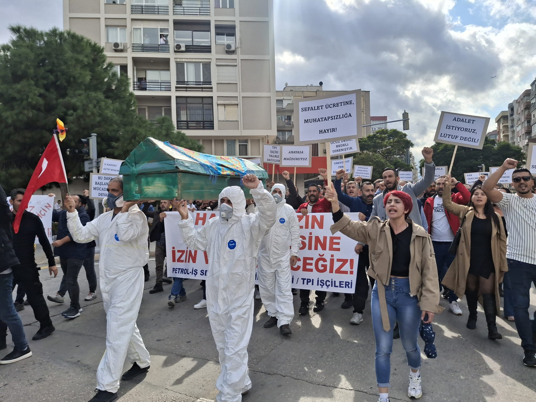 Tpi Iscilerinden Ekmek Mucadelesi Haklarimizi Gasp Ettiremeyiz 8