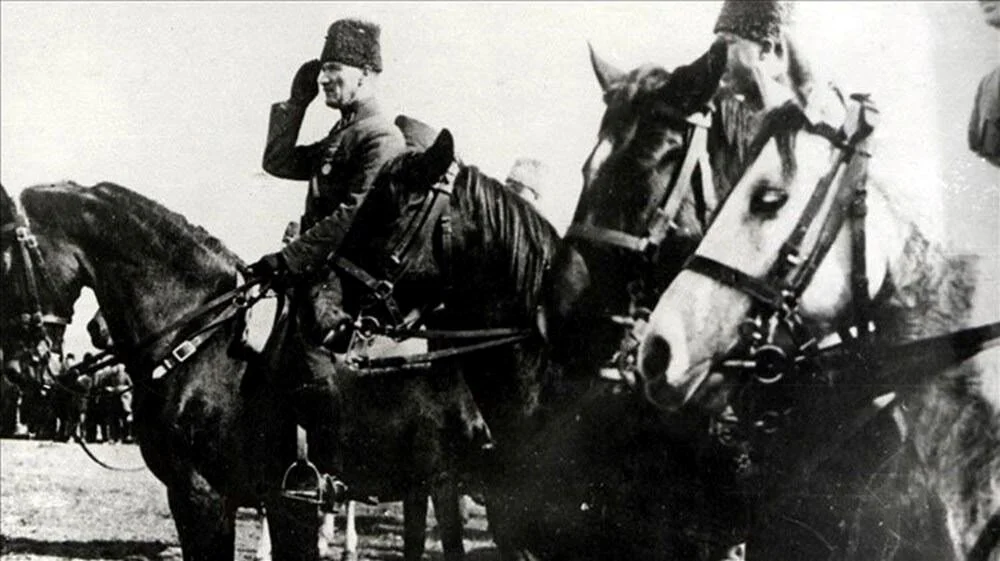 Turkiye Cumhuriyeti 102 Yasinda 7