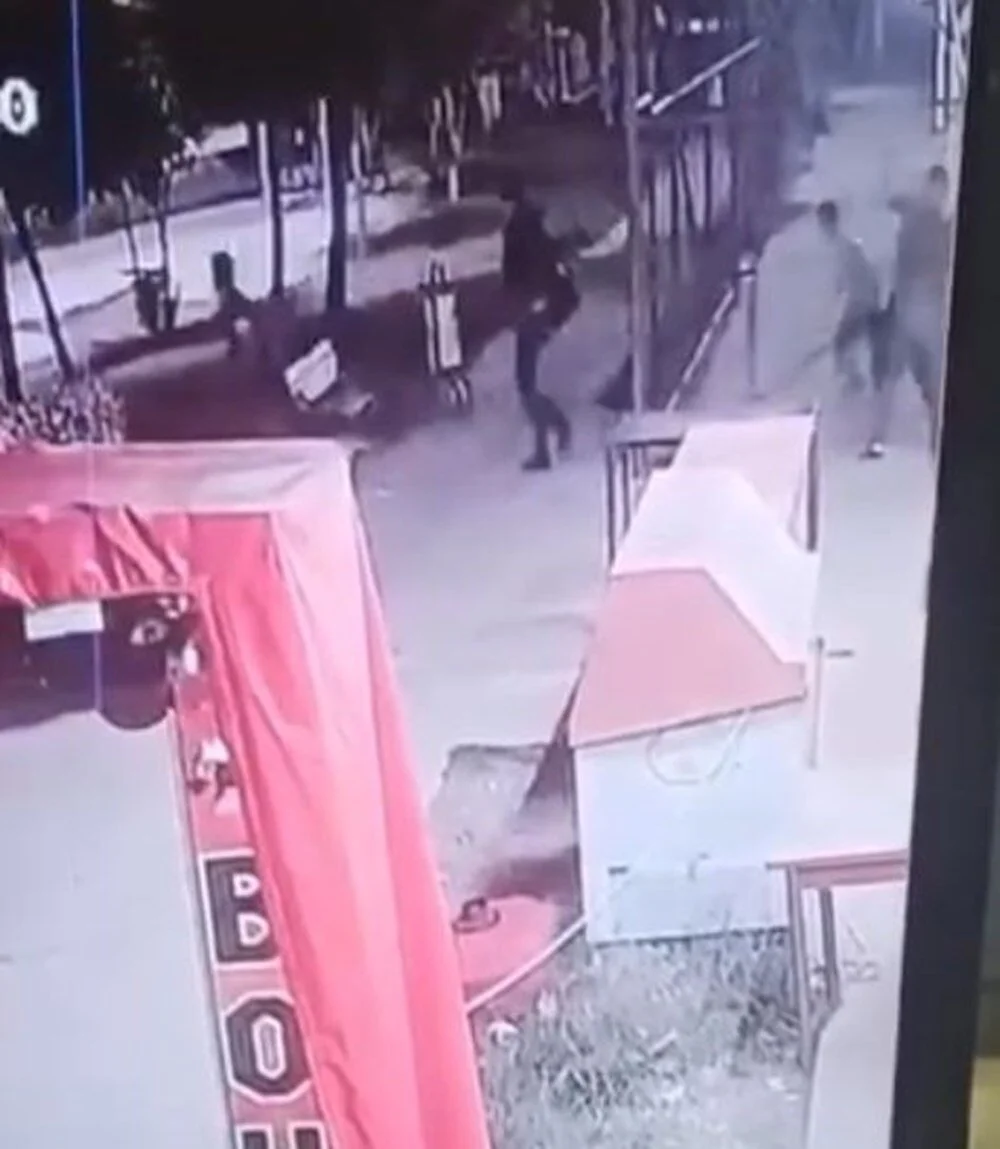 Y I Zr E19B B Ui5 W Dlhf0 B Bg