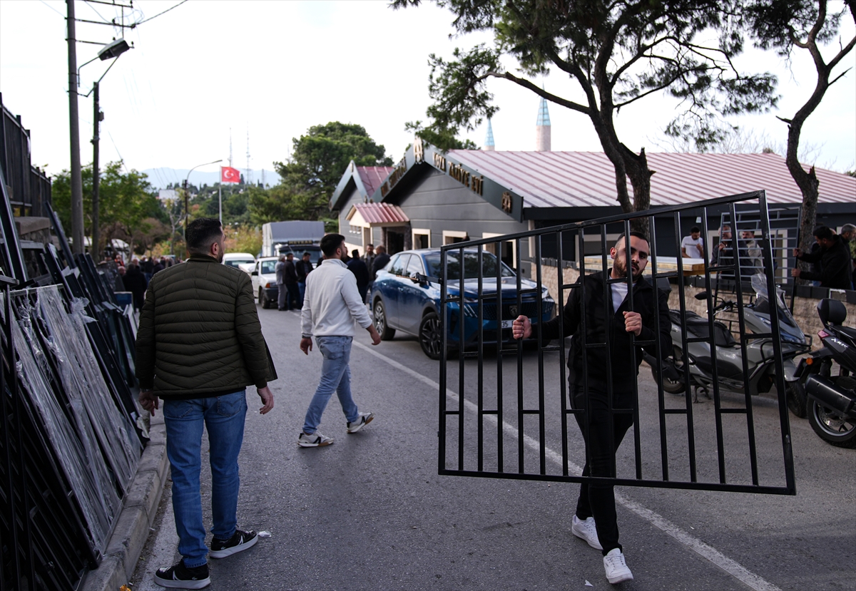 A A 20251118 39738660 39738657 I Z M I R D E M A H A L L E S A K I N L E R I I L E B E L E D I Y E E K I P L E R I A R A S I N D A Y I K I M G E R G I N L I G I