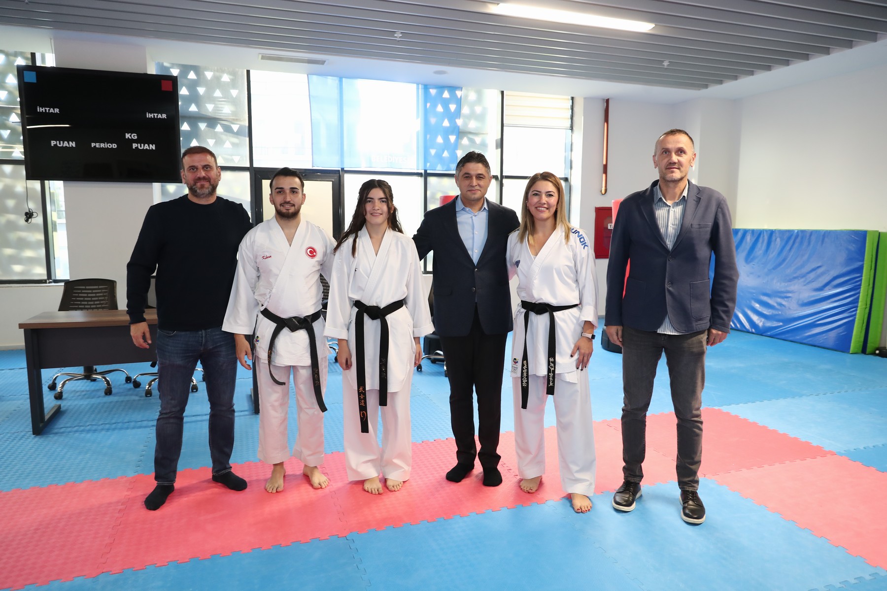 Aliağa Belediyesi Karate Kursunda 75 Sporcu Yeni Kuşağına Kavuştu (20)