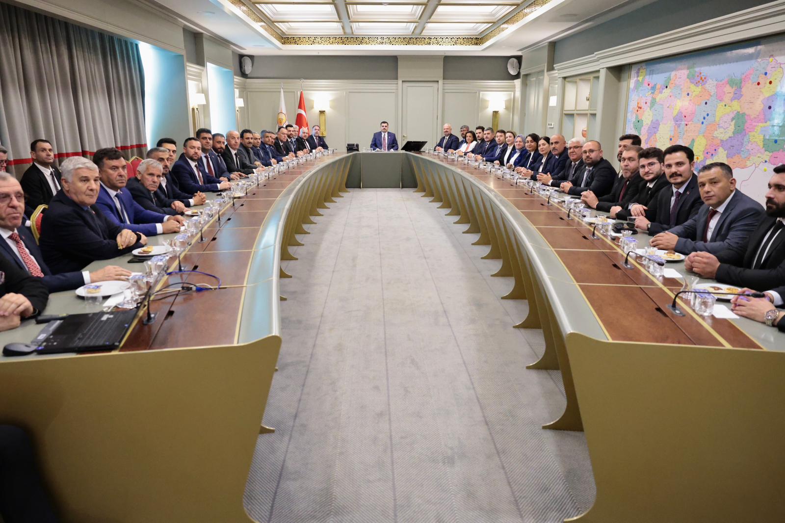 Baskan Pehlivandan Ankara Cikarmasi Cumhurbaskani Erdogana Incir Ikrami 5