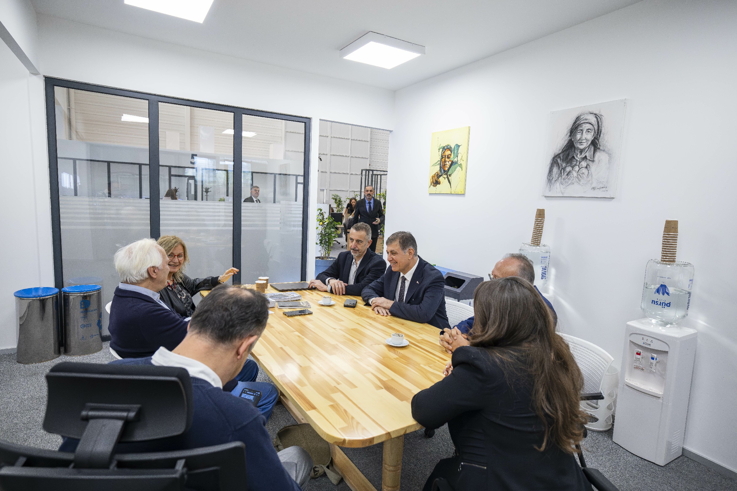 Baskan Tugay Acik Ofisi Anlatti Ben Dahil Kimsenin Makam Odasi Kalmadi 5