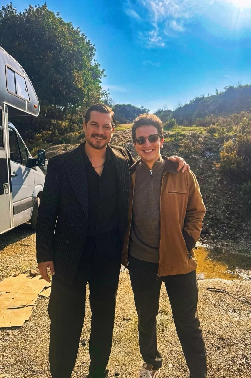 Cagatay Ulusoyun Kardesi Paylasti Abi Kardes Pozu Sosyal Medyayi Salladi 1