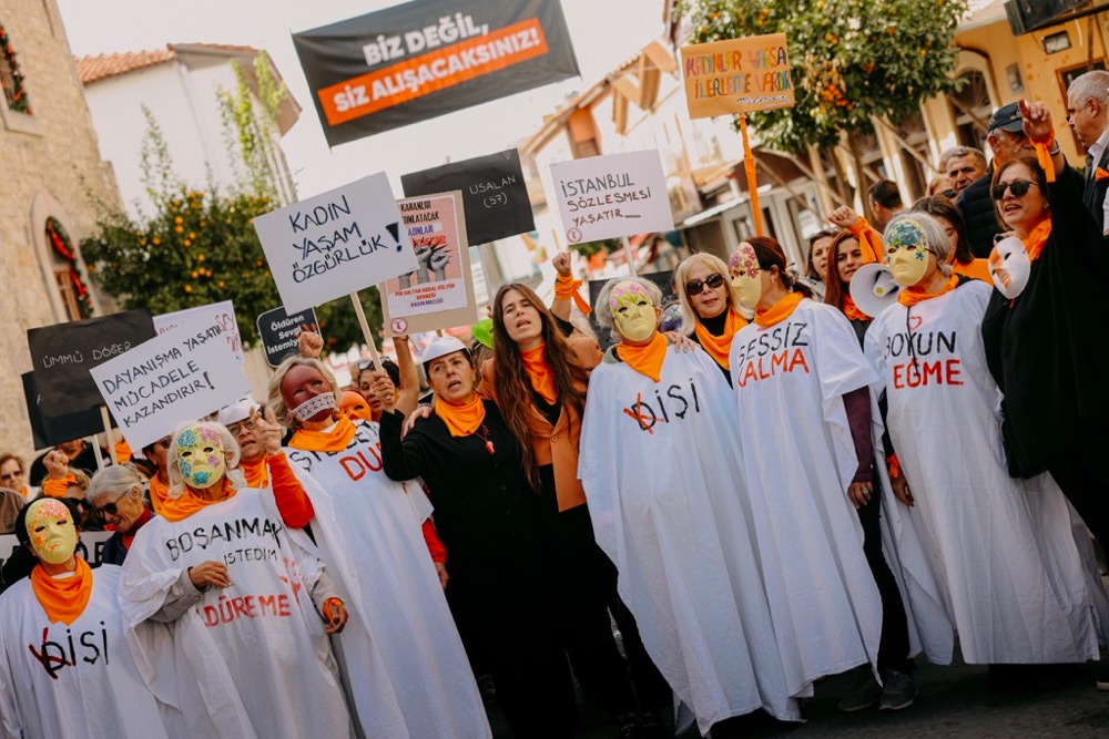 Çeşme’de 411 Fidan, Binlerce Adım, Tek Bir Söz “İstanbul Sözleşmesi Yaşatır”527D1Df6 9709 44D5 B9C6 3Ec1F46224A2