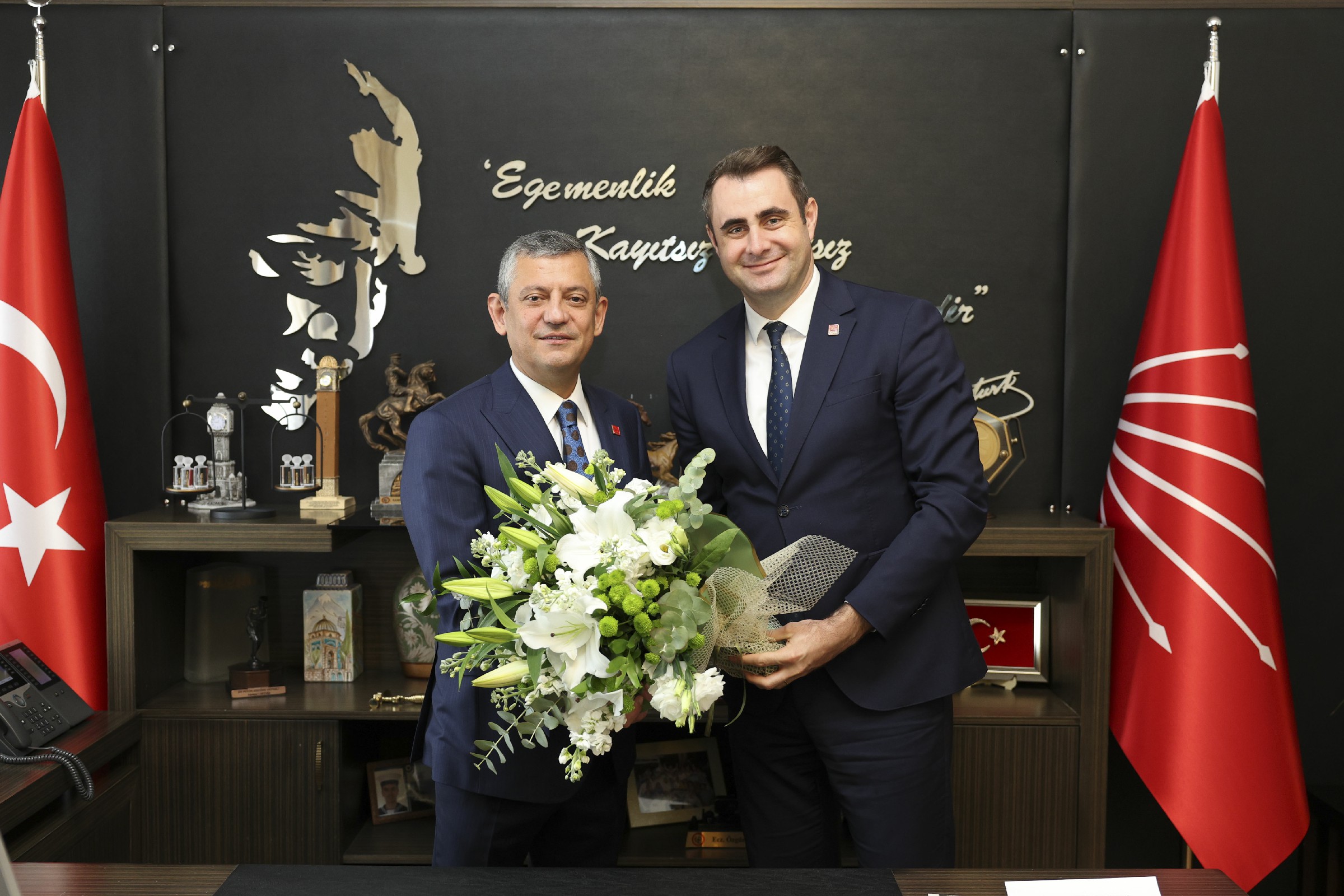 Chp Izmirden Genel Baskana Ozel Ziyaret 2