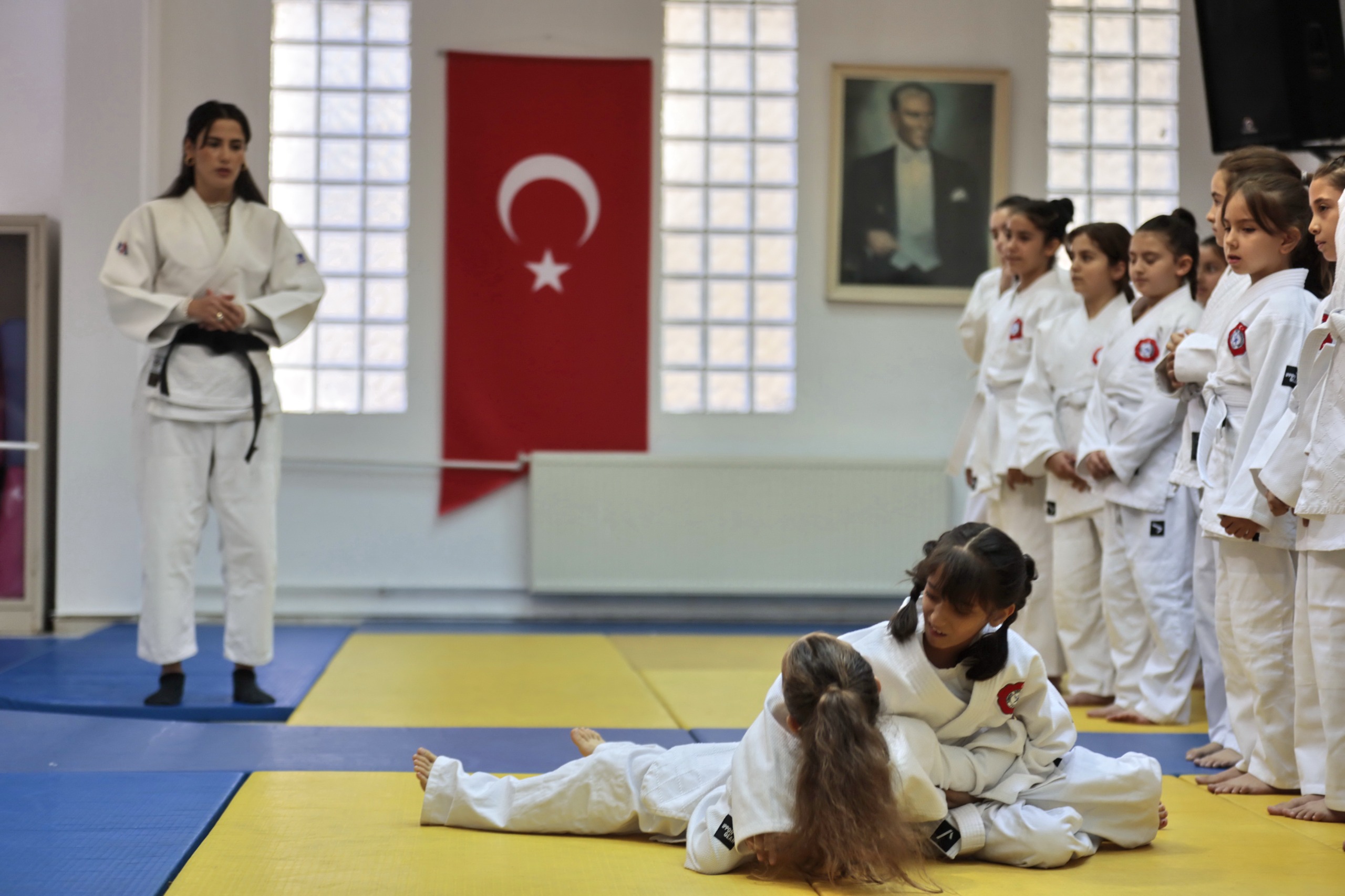 Gelecegin Judoculari Konakta Yetisiyor Sari Kusaklar Baskan Mutludan 4