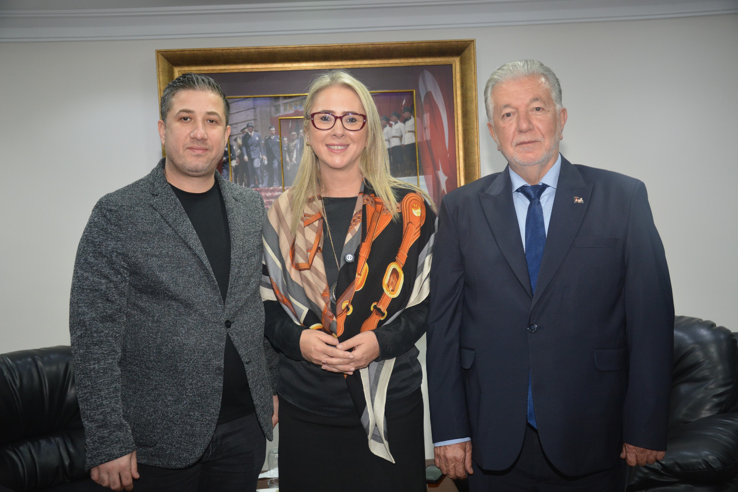 Izmir Esnafinin Vergi Duzenlemesi Endisesi Kepenk Kapattirir 2