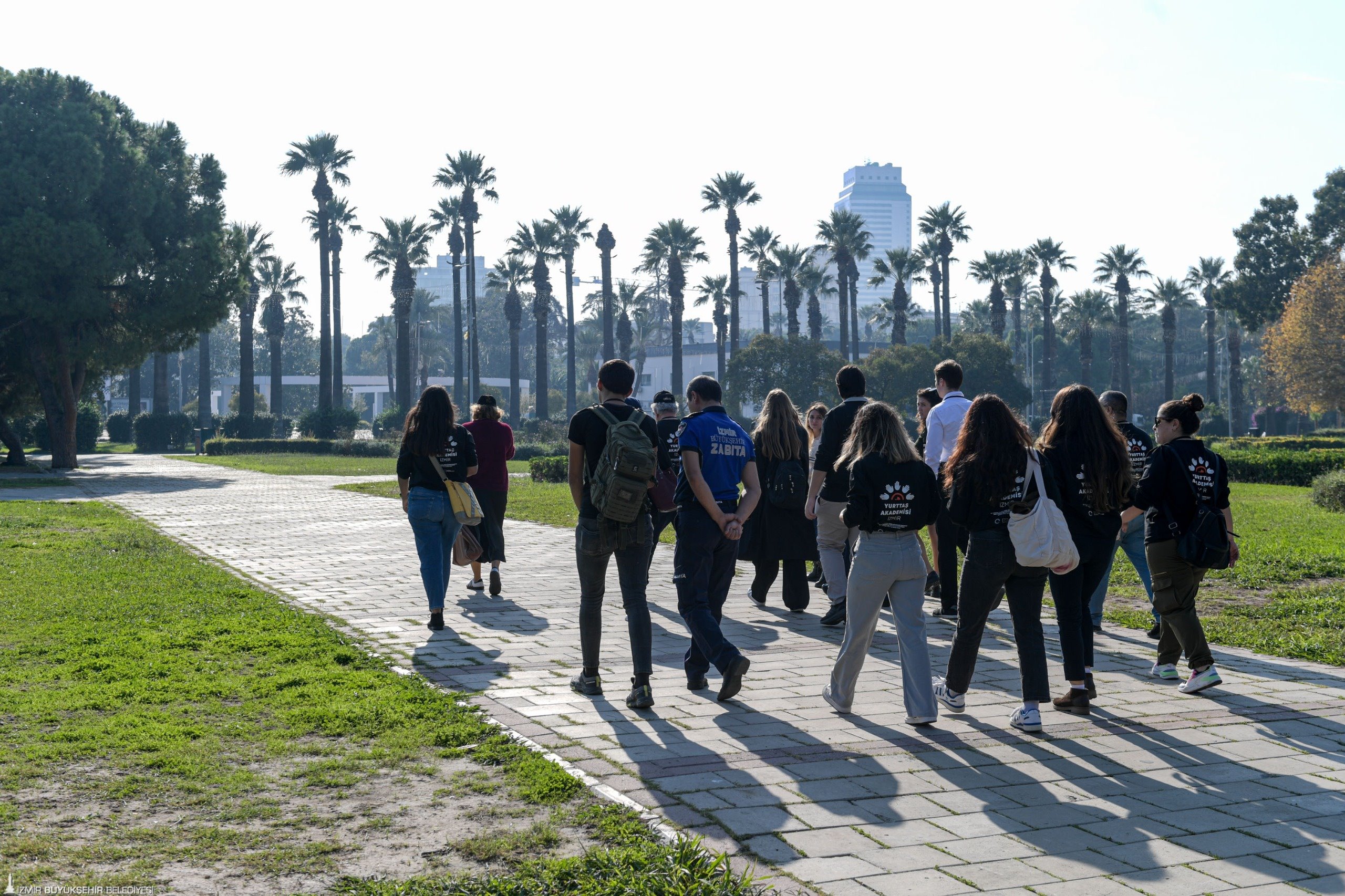 Izmirde Kent Denetcileri Sahaya Indi 2