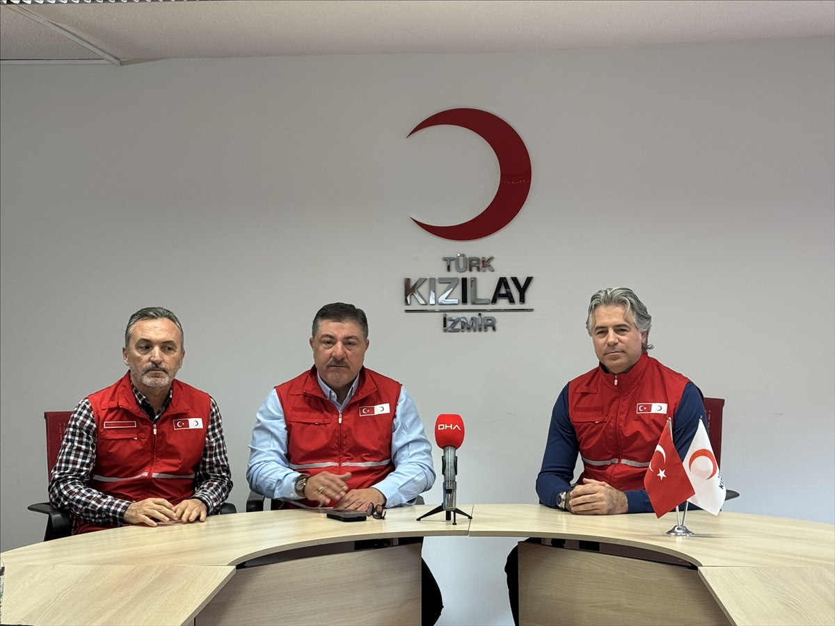 Izmirde Yemek Dagitan Kizilay Calisanina Silahli Saldiri 2