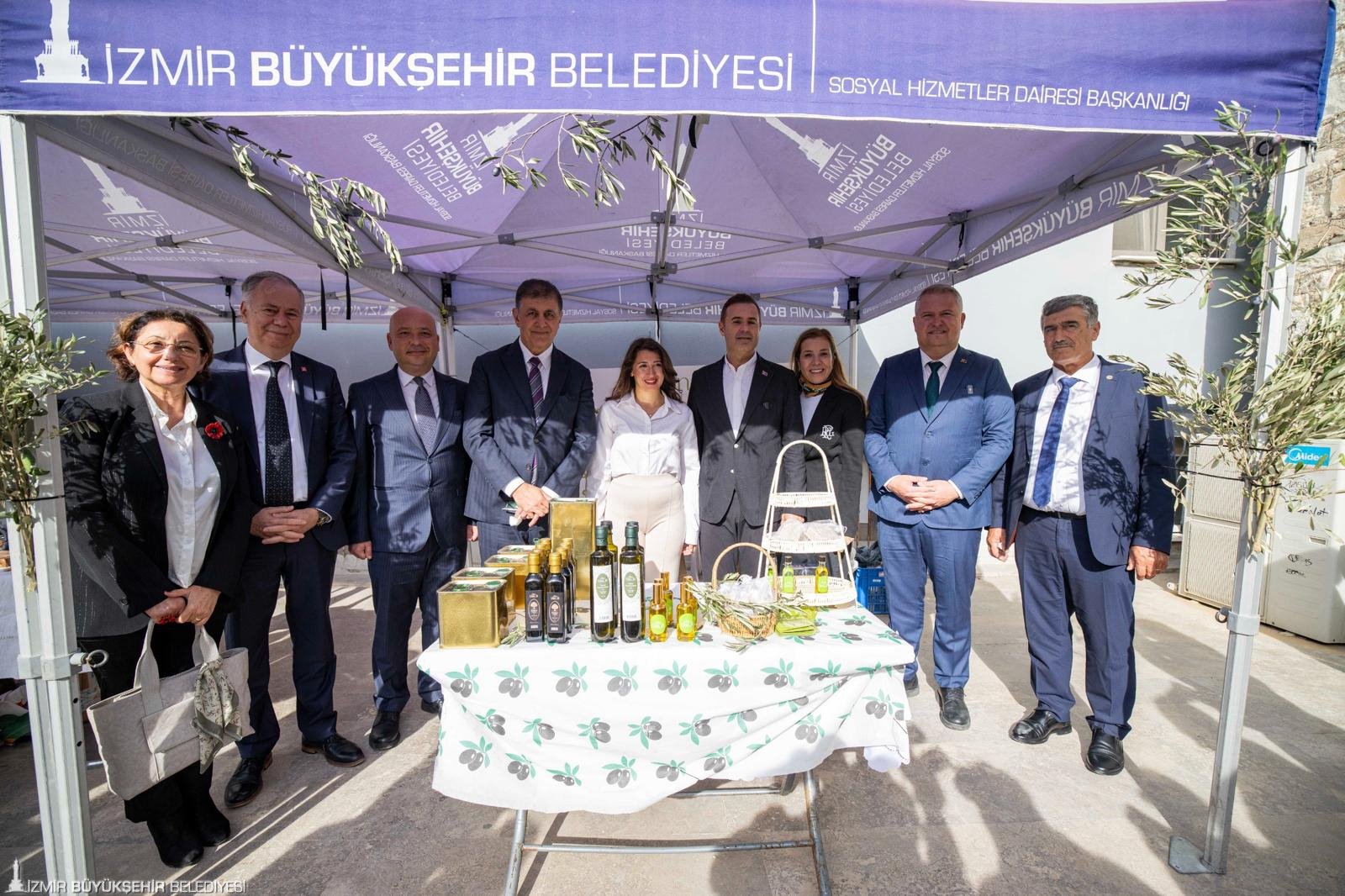 Izmirde Zeytin Kokulu Festival Basladi Sanat Ve Lezzet Bulustu 4