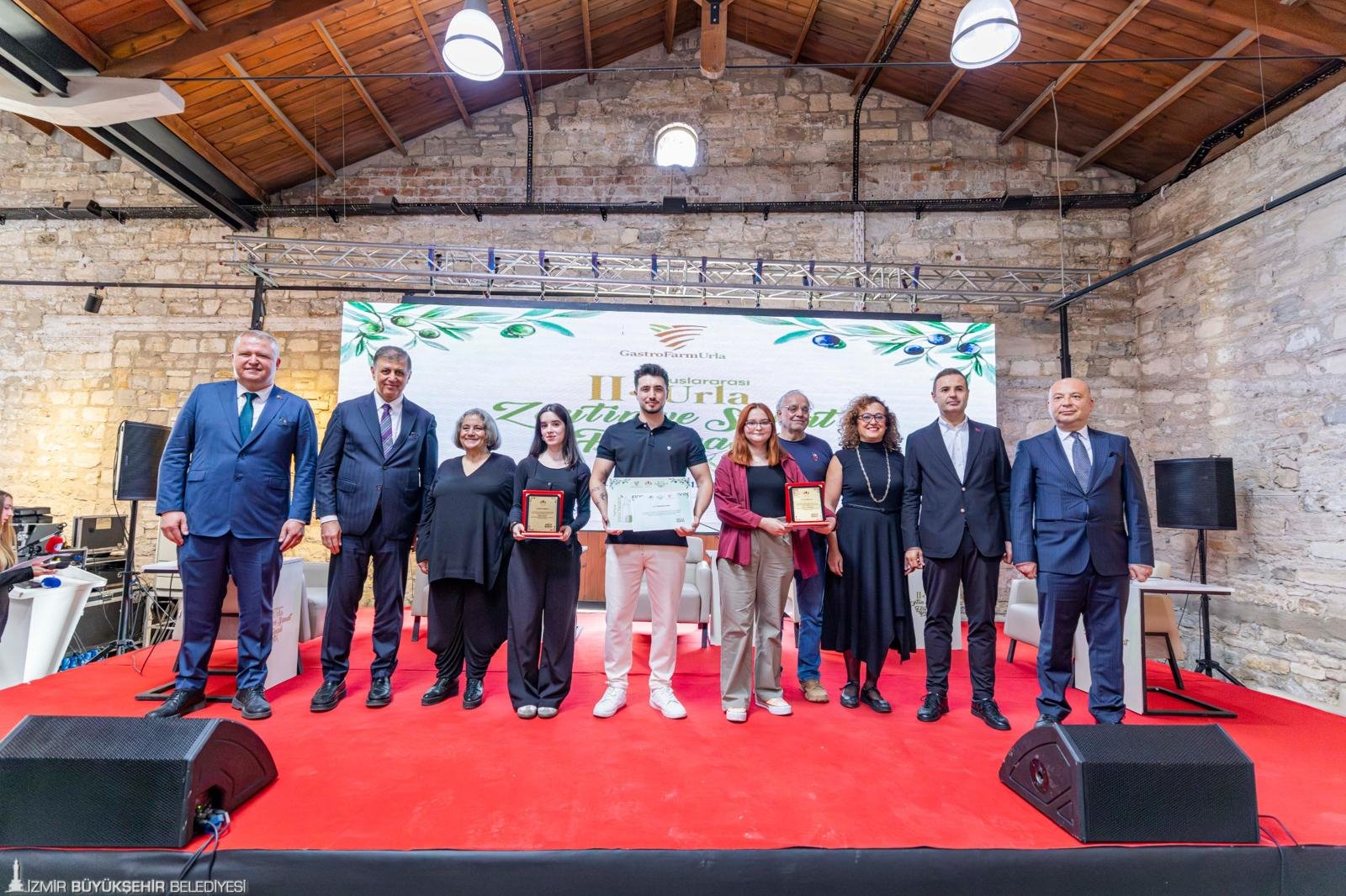 Izmirde Zeytin Kokulu Festival Basladi Sanat Ve Lezzet Bulustu 5