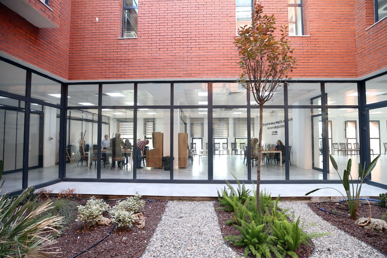 Karsiyakada Ornek Yatirim Zubeyde Hanim Sosyal Tesisi Aciliyor 2