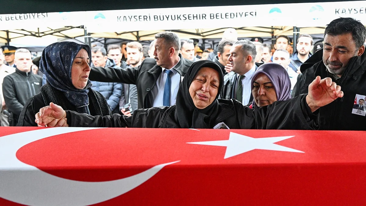 Turkiye Sehitlerini Ugurluyor 1
