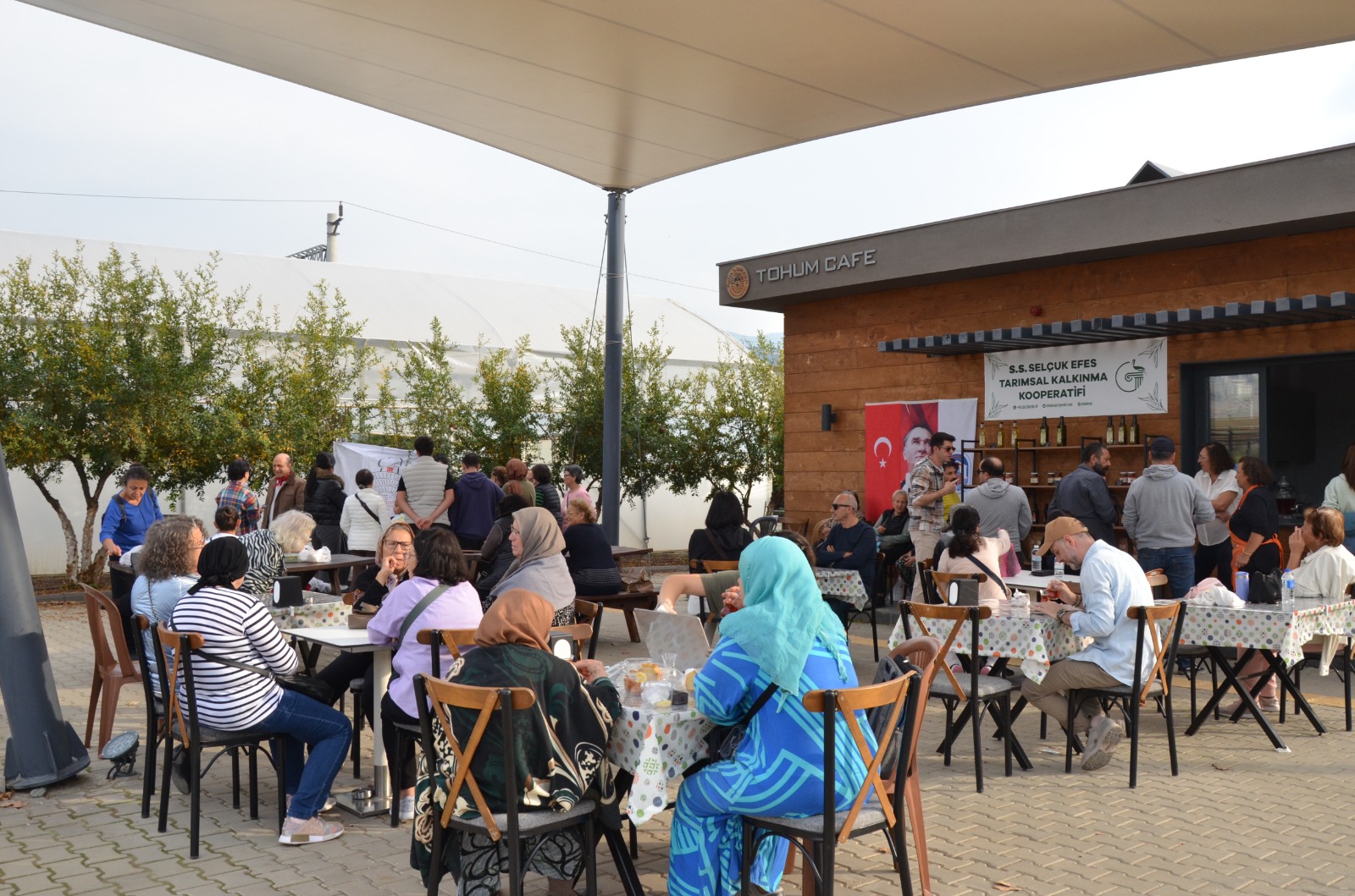 Üreti̇ci̇ Pazarii (6)