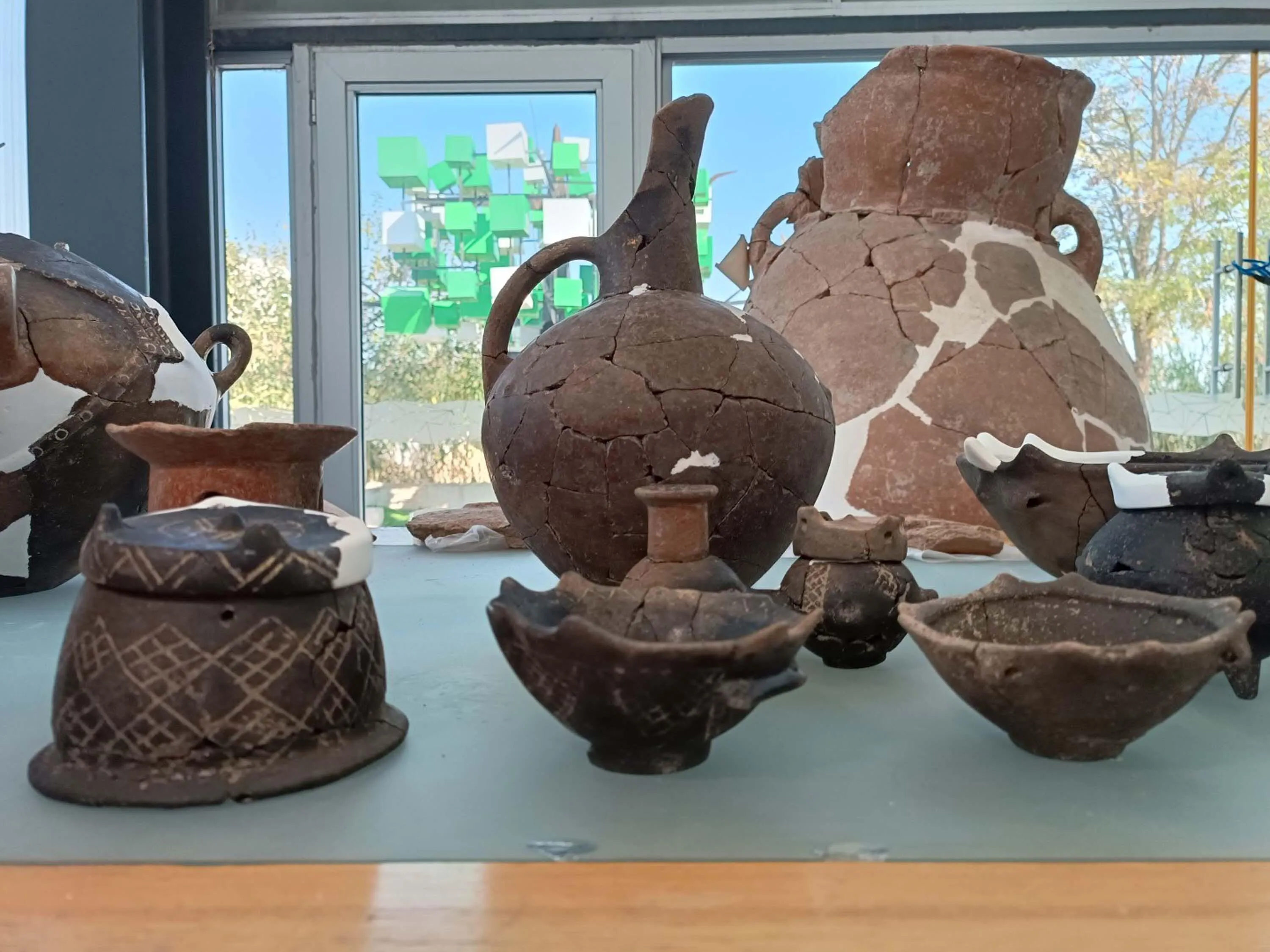 Yassitepede 5 Bin Yillik Kadin Izleri Gerdanlik Detayi 2