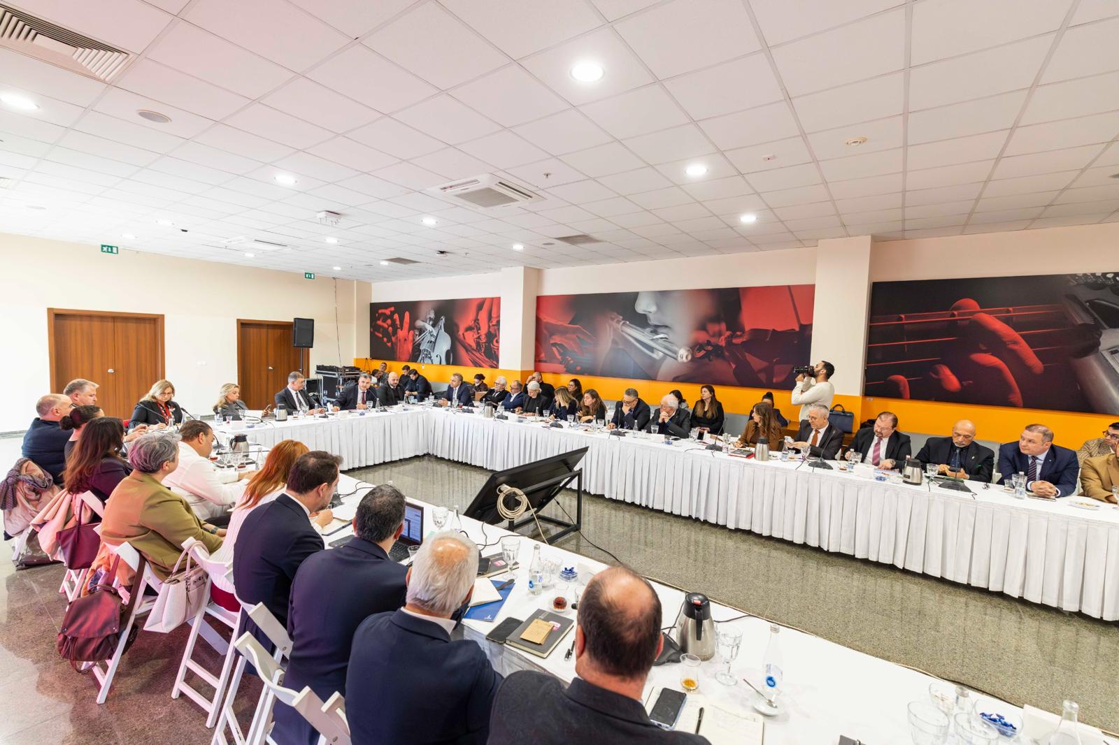 25.12.2025 5D6E43Ce Caf0 45Ea B445 765F52A98Cf6