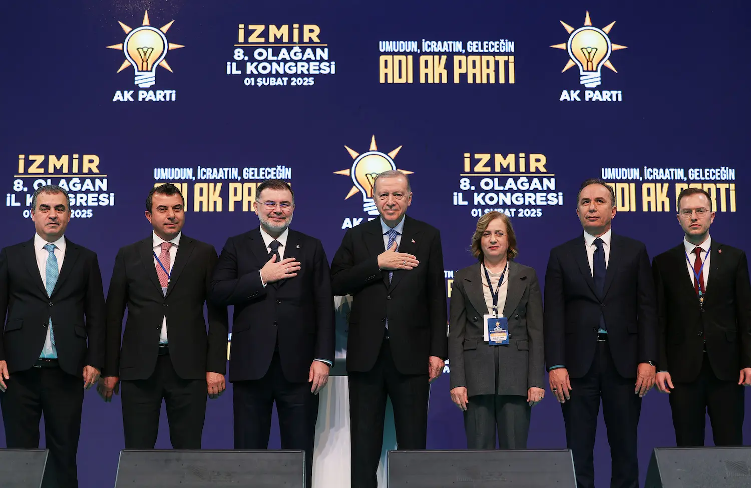 Ak Parti Izmir 8 Olagan Il Kongresi 4