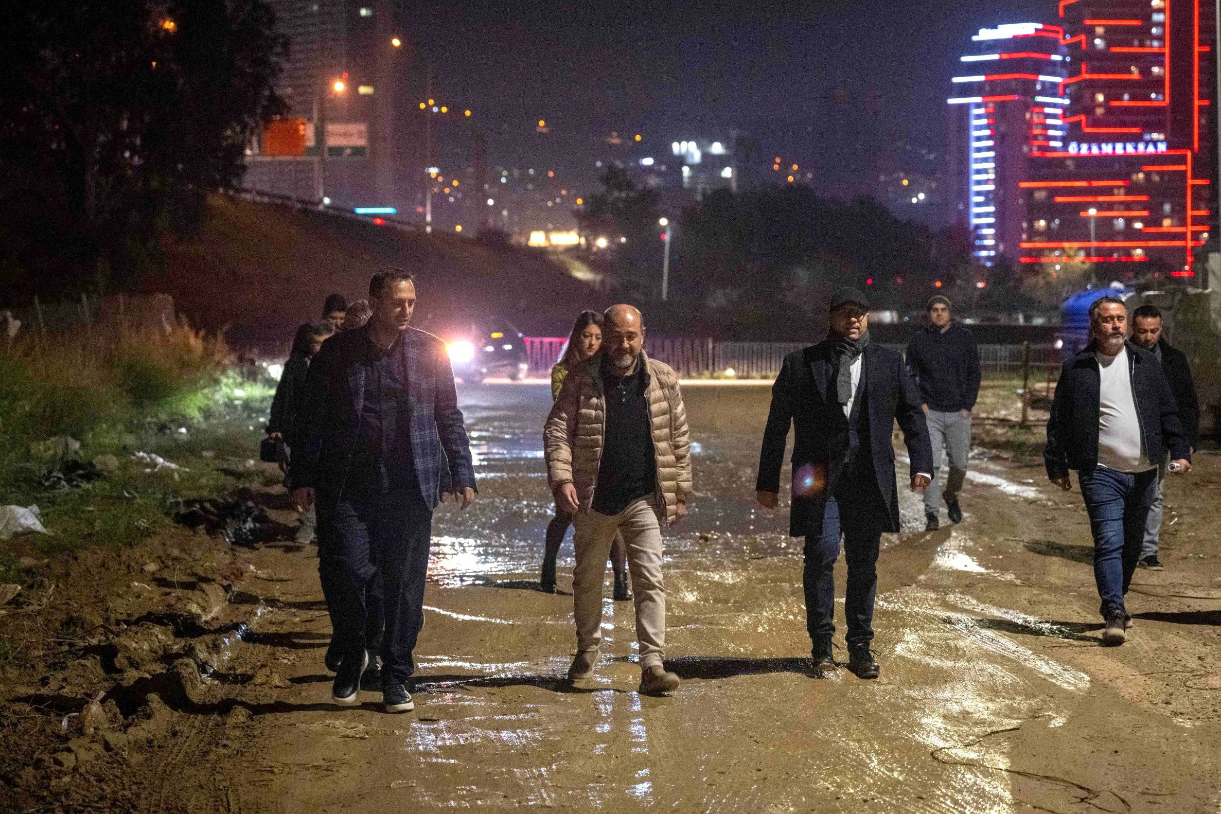 Baskan Eski Calismalari Yerinde Inceledi Cadde Cadde Gezdi 2