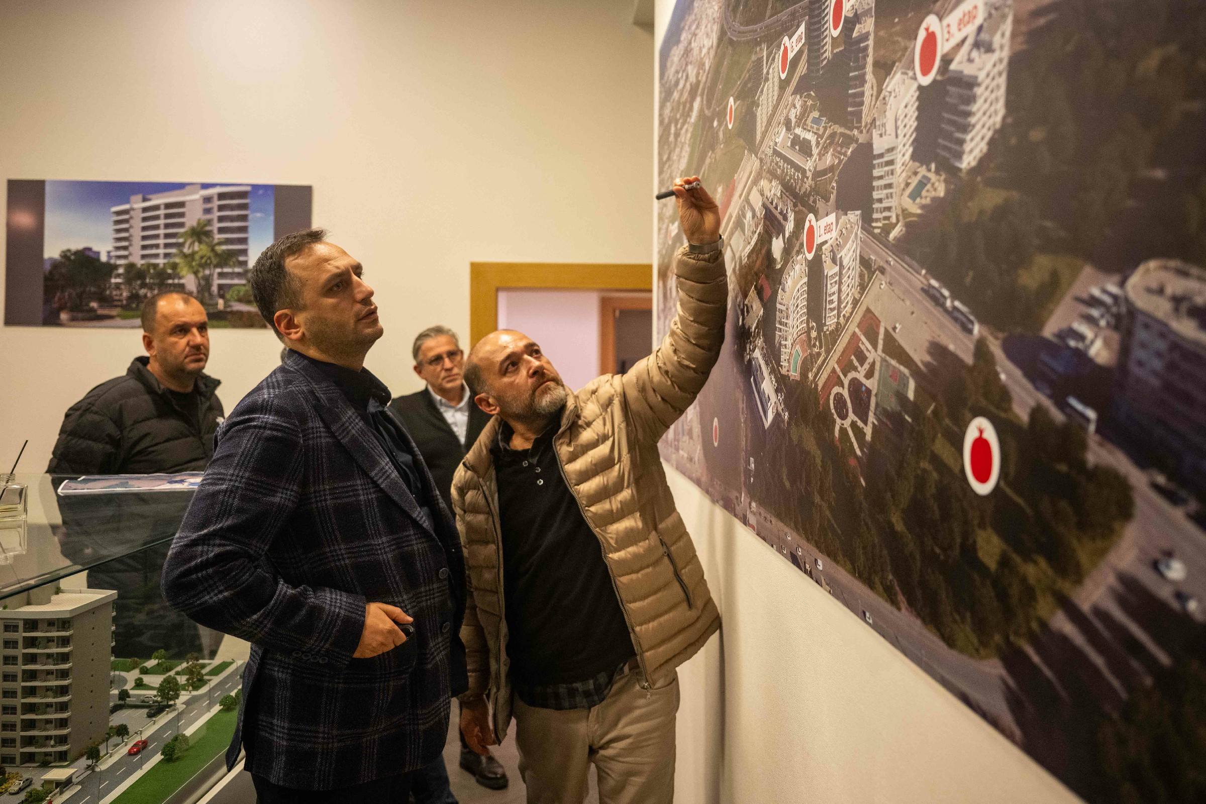 Baskan Eski Calismalari Yerinde Inceledi Cadde Cadde Gezdi 3