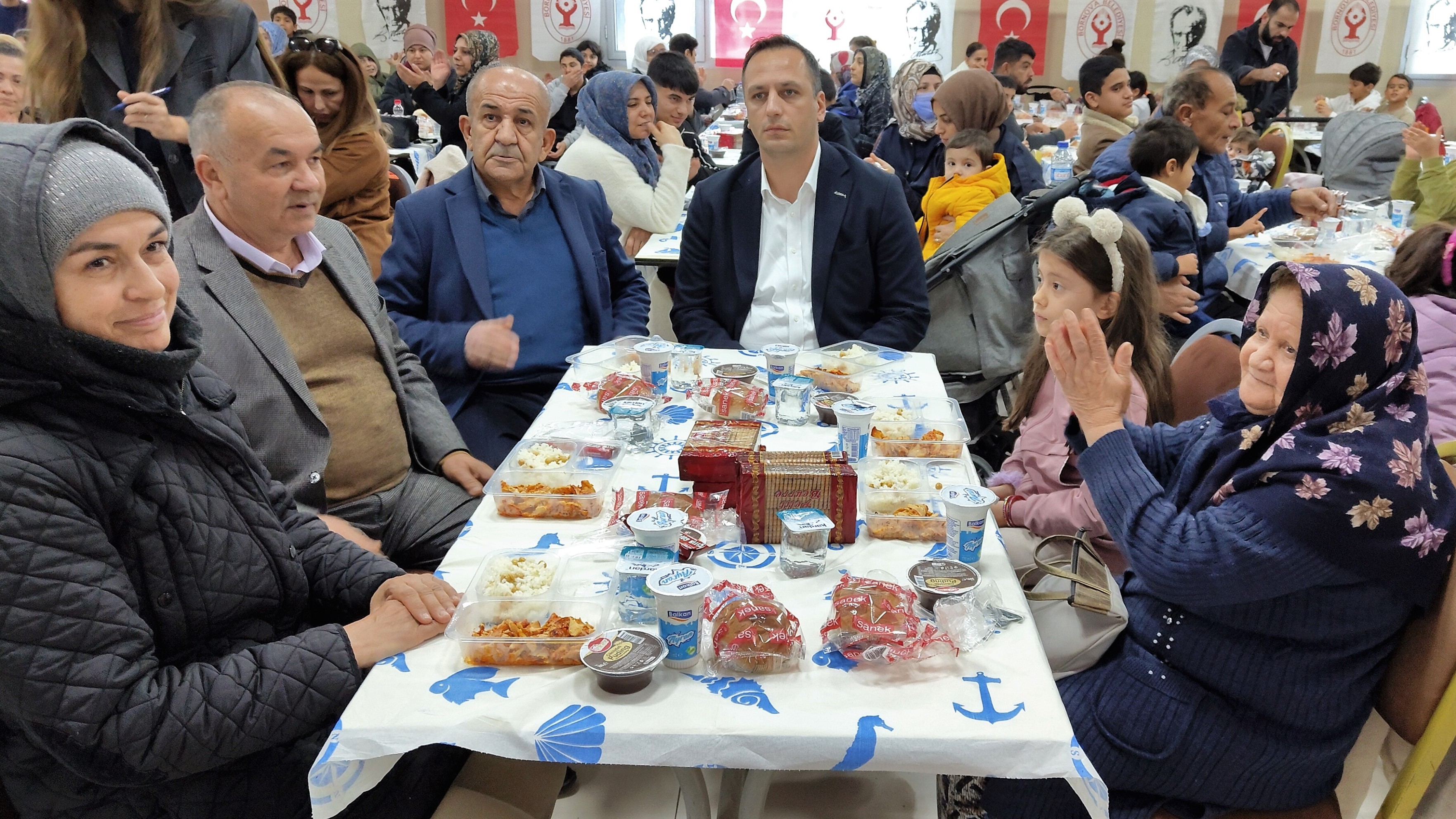 Baskan Eski Mujdeyi Verdi Bornovaya Kent Kasap Geliyor 5