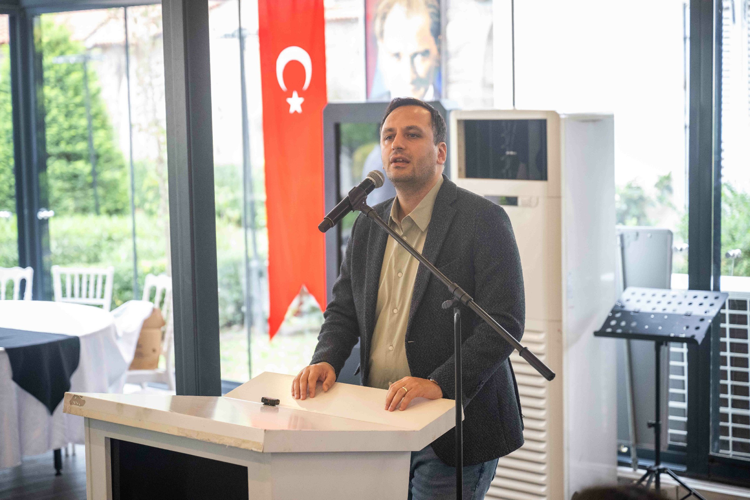 Baskan Eskiden Cydd Bulusmasinda Genclere Cumhuriyet Vurgusu 2