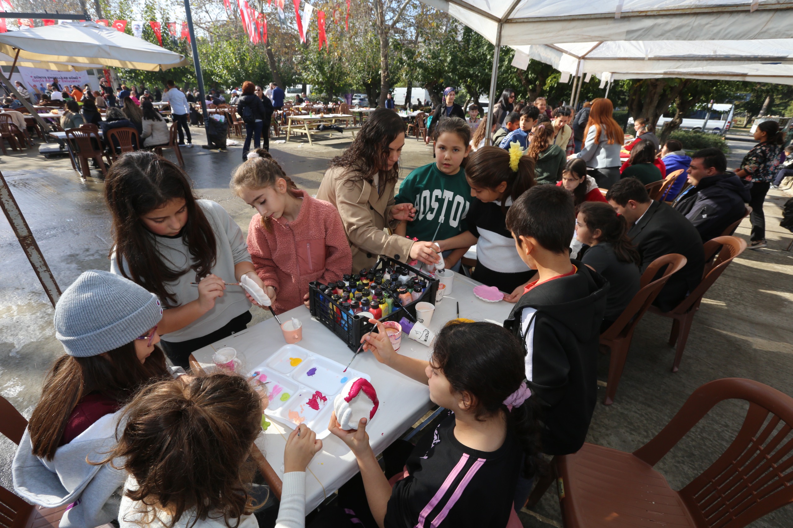 Başkan Sengel’den Efes Selçuk’un Engelsi̇z Çocuklarina Teşekkür (10) (1)